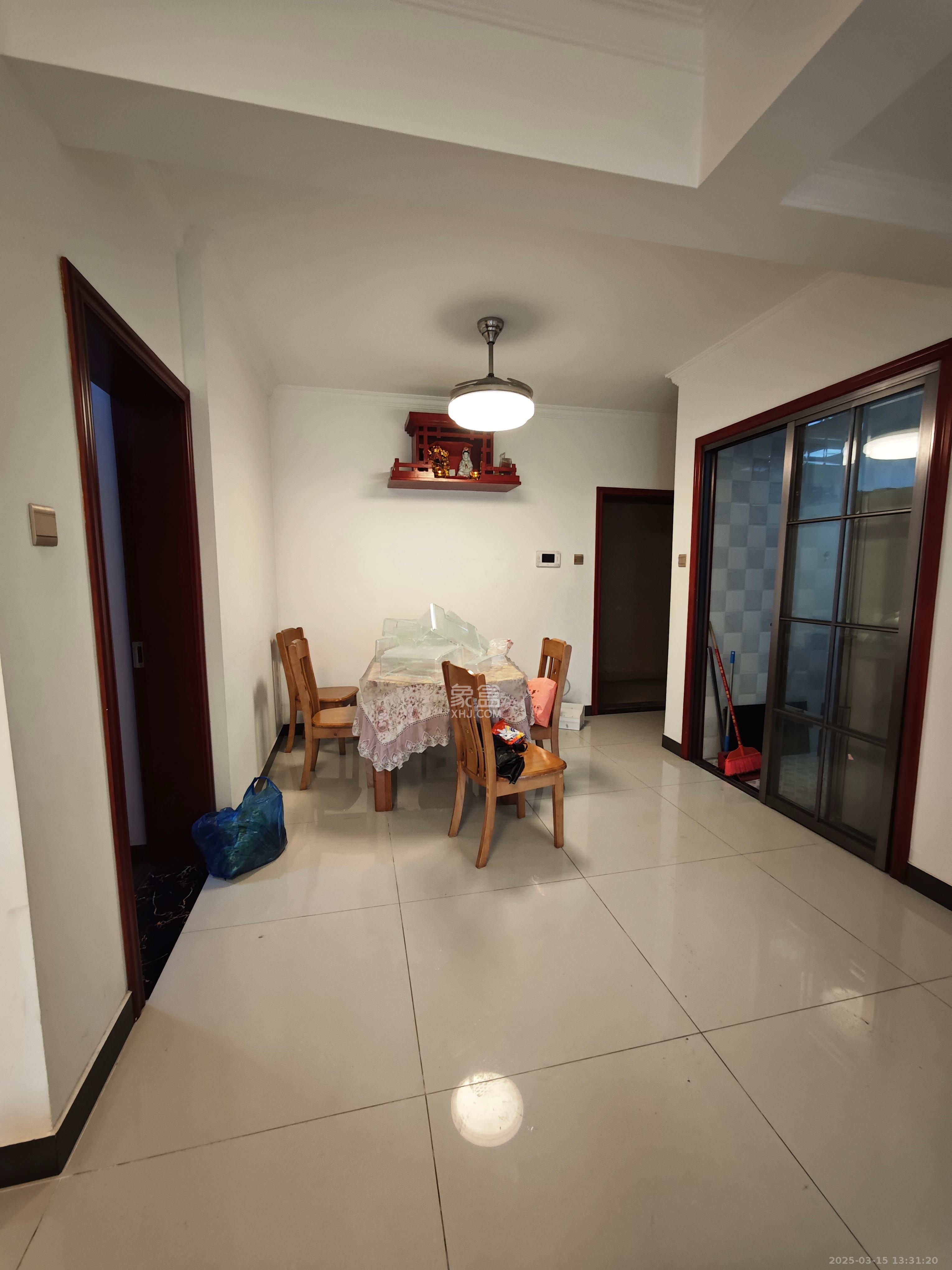 金地三千府(金地湖山樾、金地自在城)  2室2厅1卫    1600.0元/月 金地三千府(金地湖山樾、金地自在城)  2室2厅1卫    1600.0元/月室内图