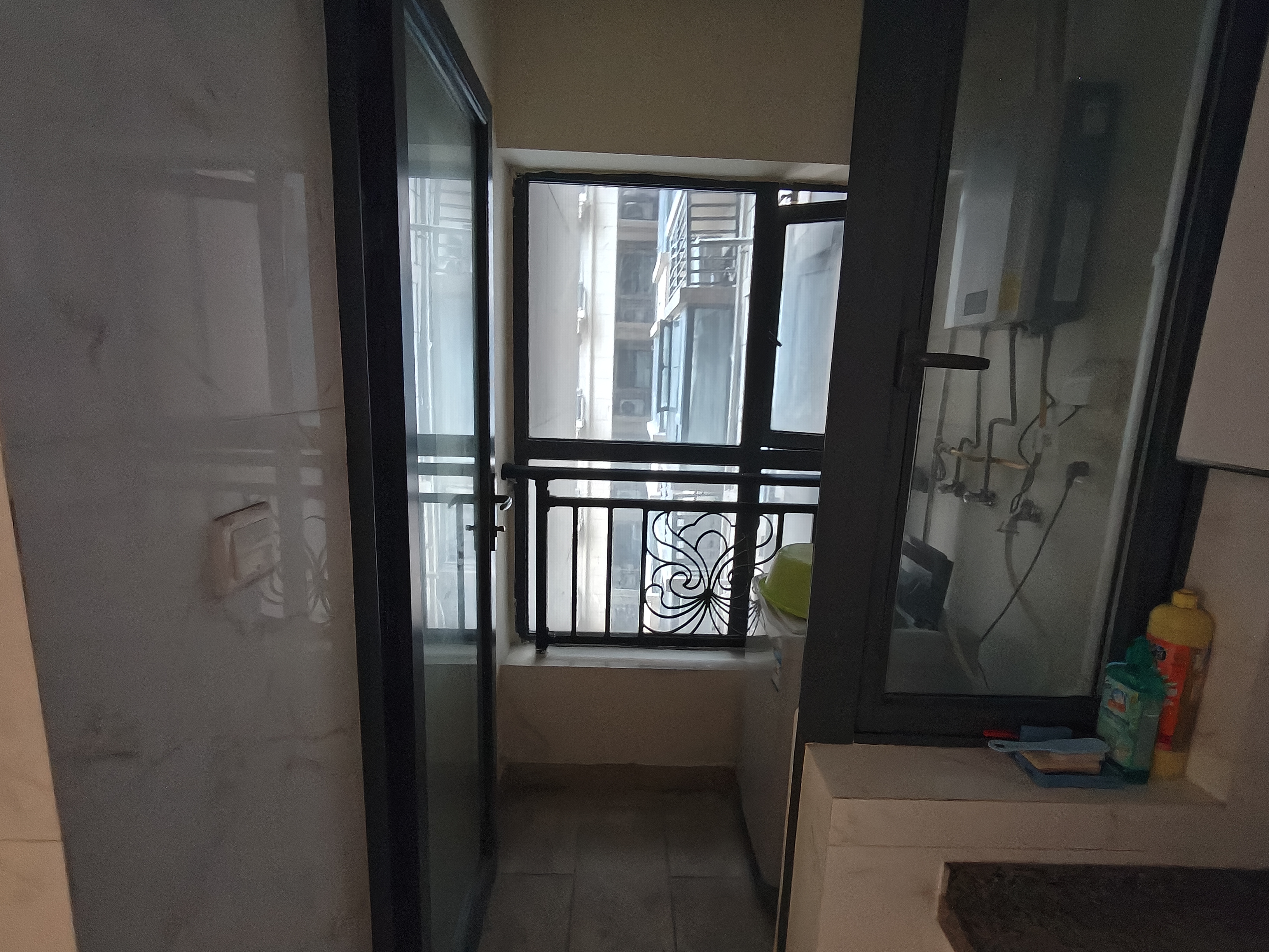 恒大华府 3室1厅1卫 1600.0元/月 恒大华府 3室1厅1卫 1600.0元/月室内图