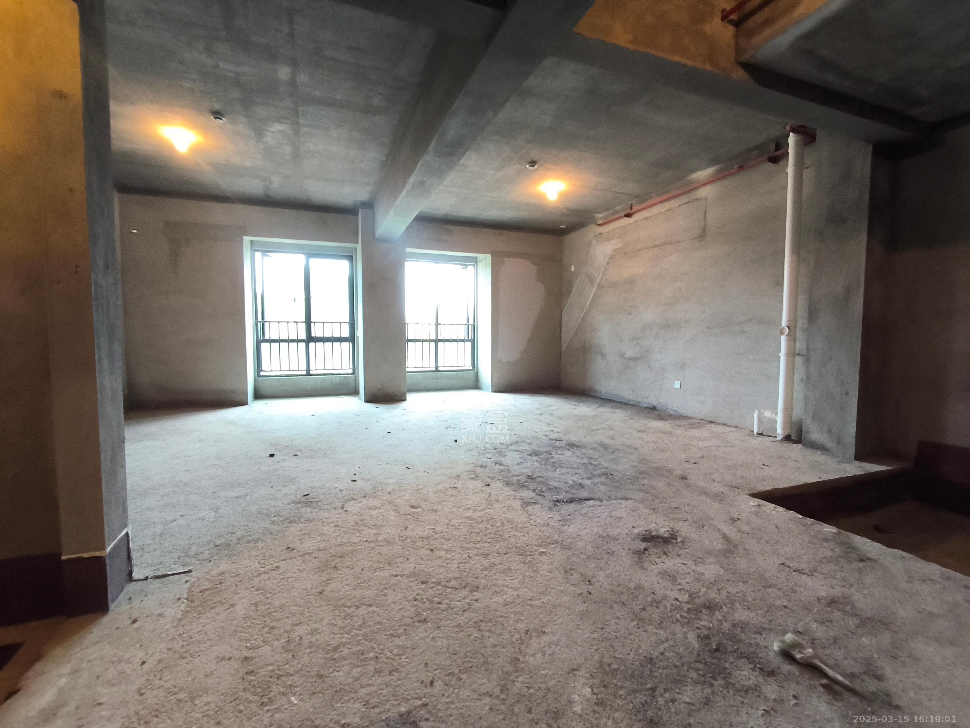 鑫远紫樾香山二期 2室2厅1卫 2200.0元/月 鑫远紫樾香山二期 2室2厅1卫 2200.0元/月室内图