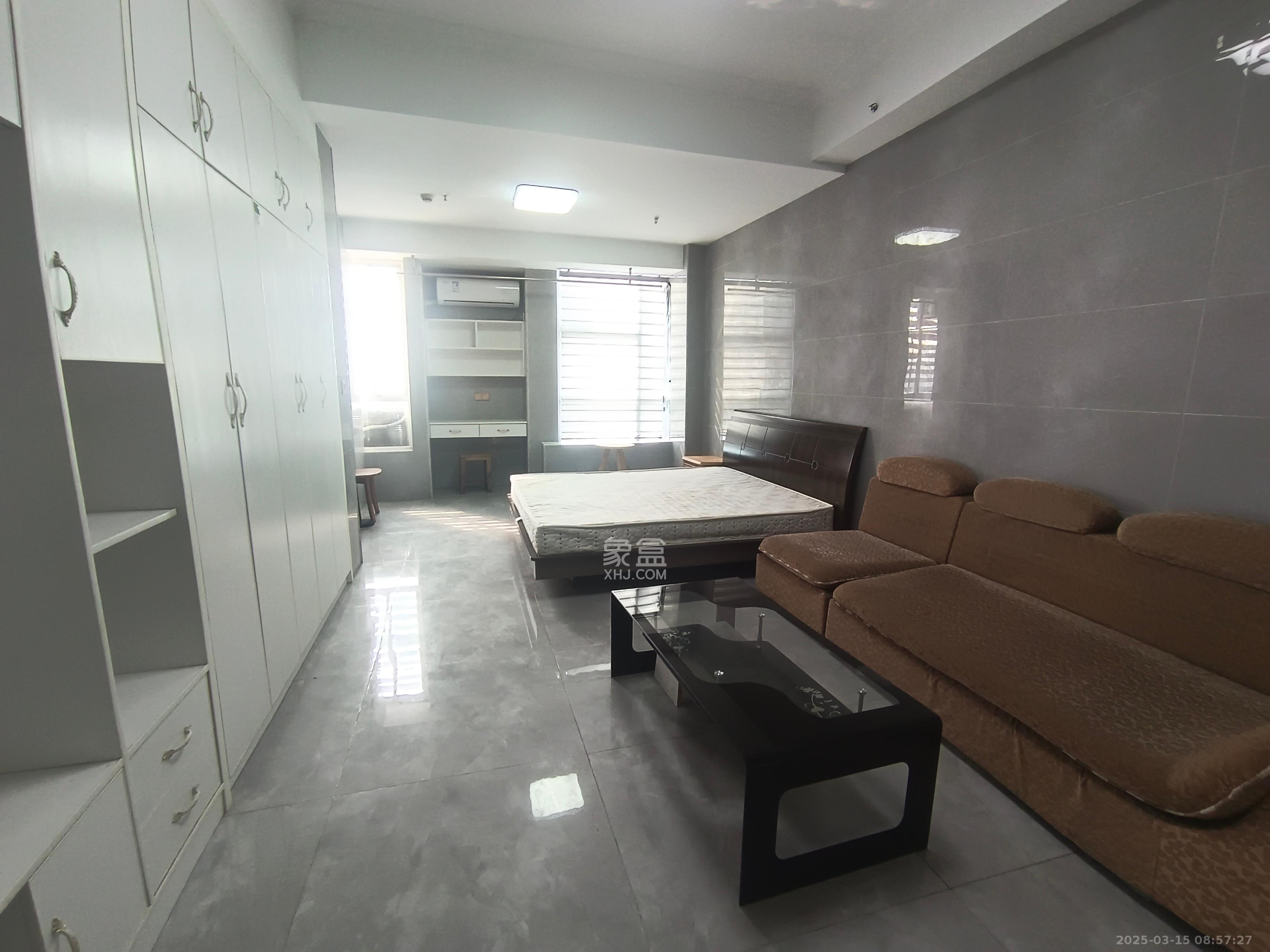 东业上城嘉苑(晟悦国际)  1室1厅1卫    1500.0元/月 东业上城嘉苑(晟悦国际)  1室1厅1卫    1500.0元/月室内图