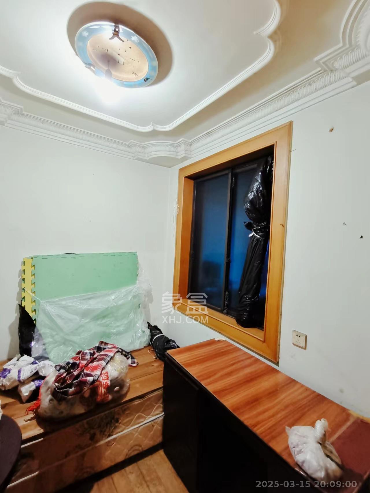 中国水电八局宿舍  3室2厅1卫    1400.0元/月 中国水电八局宿舍  3室2厅1卫    1400.0元/月室内图