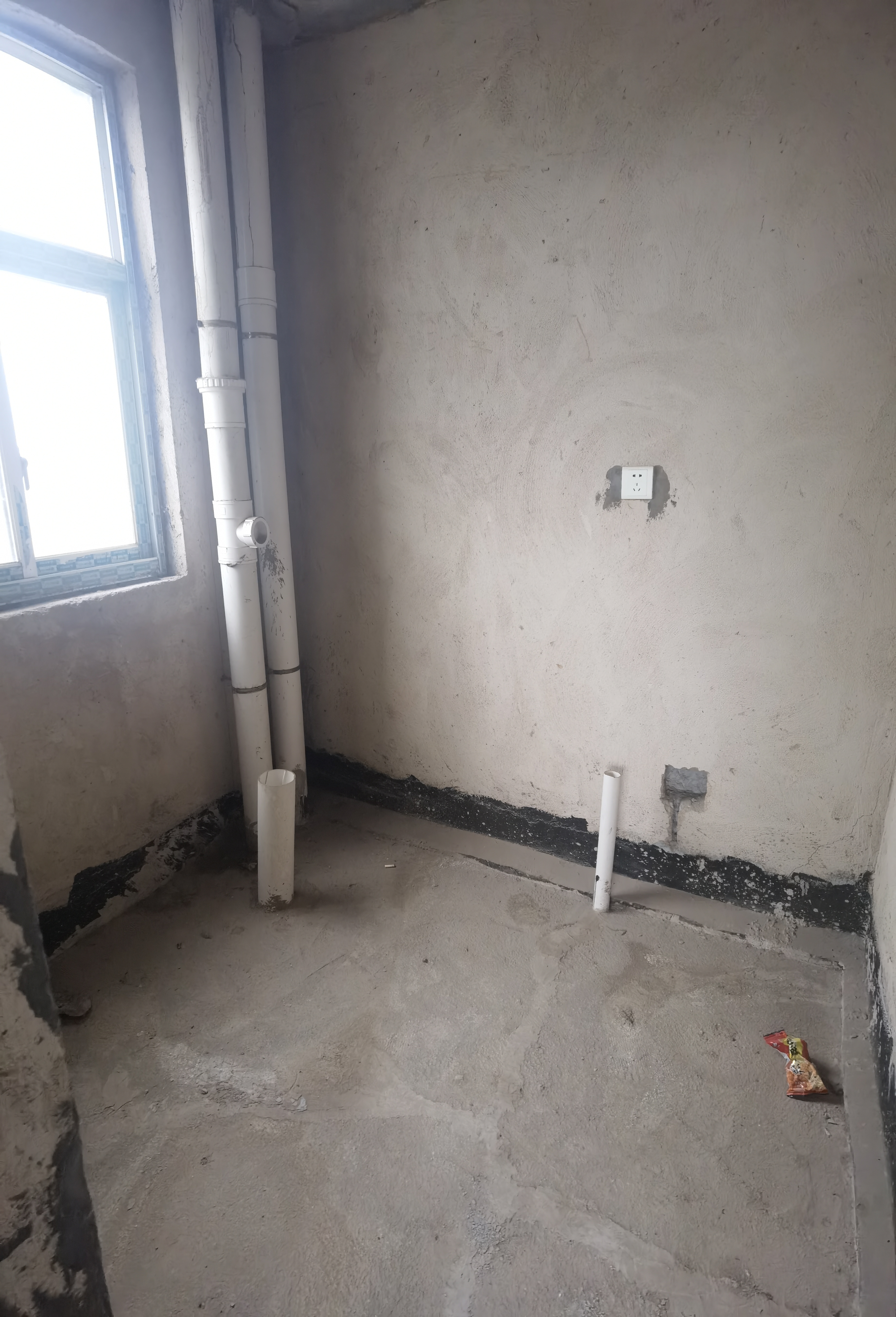 鸿都苑  3室2厅2卫    65.8万客厅