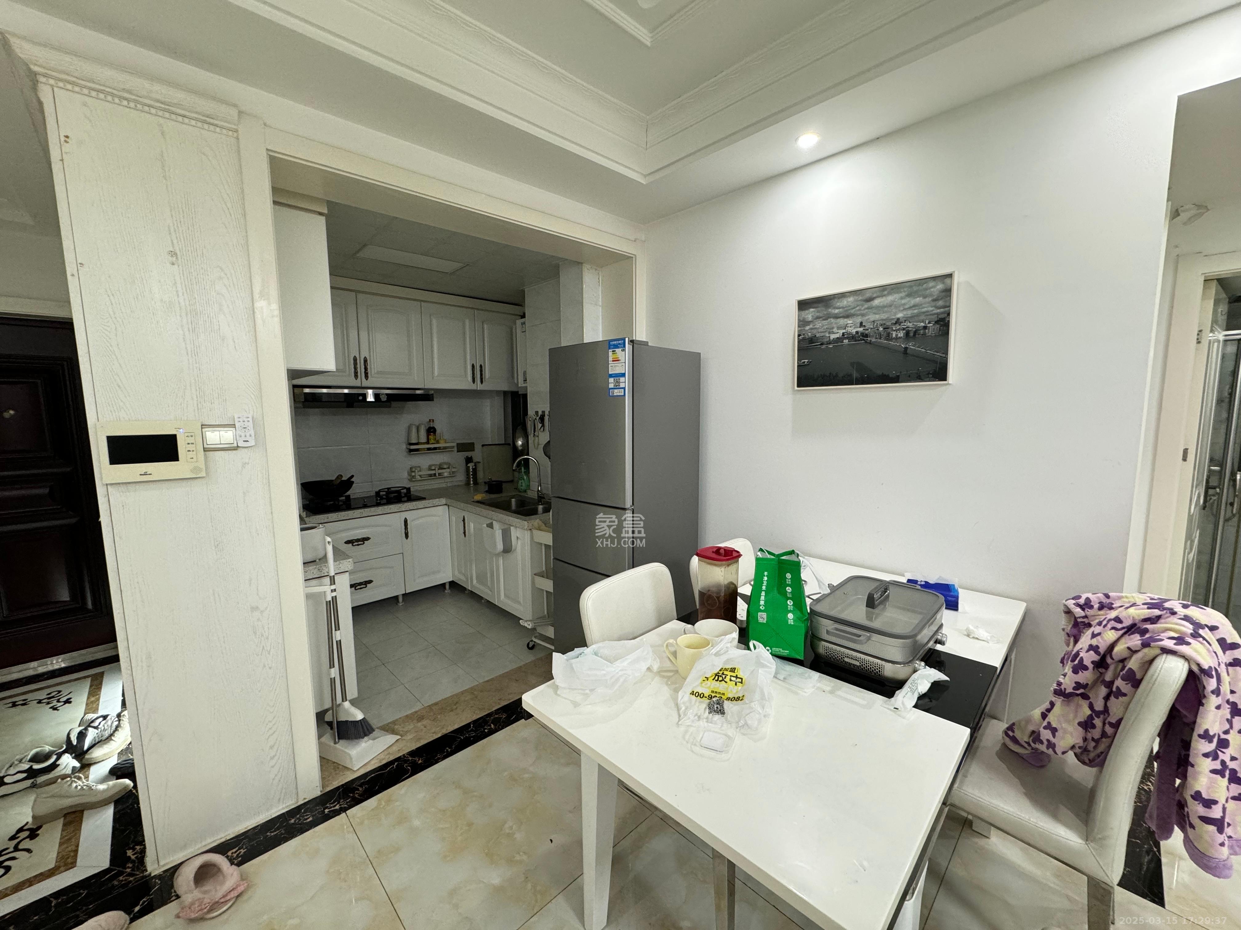 鑫远御文台一期 2室1厅1卫 2500.0元/月 鑫远御文台一期 2室1厅1卫 2500.0元/月室内图