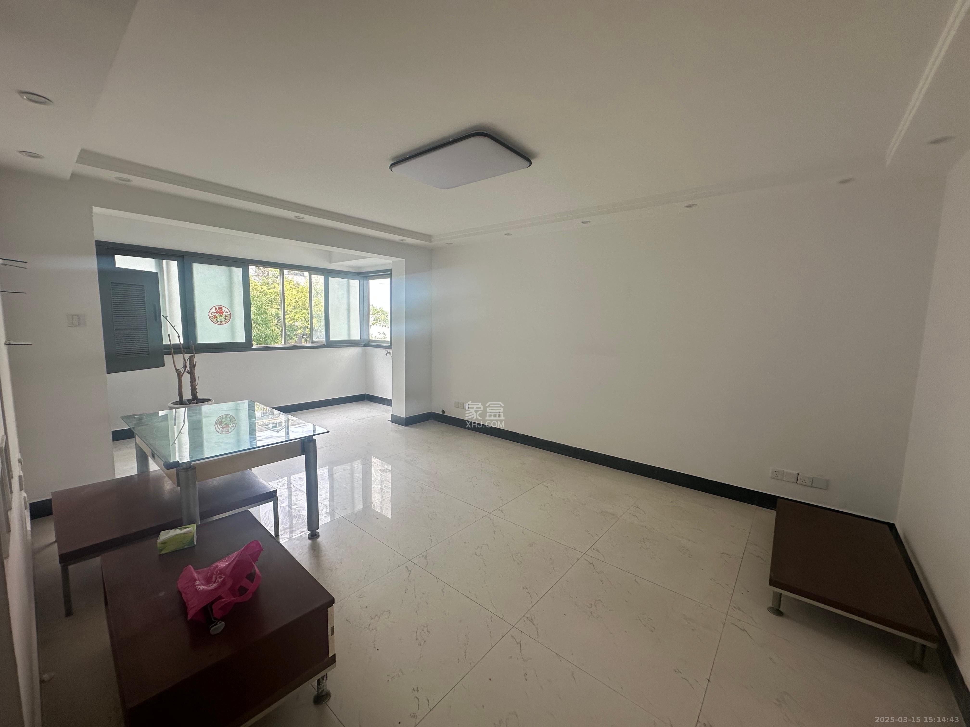 咸嘉新村嘉兴苑  3室2厅1卫    2500.0元/月 咸嘉新村嘉兴苑  3室2厅1卫    2500.0元/月