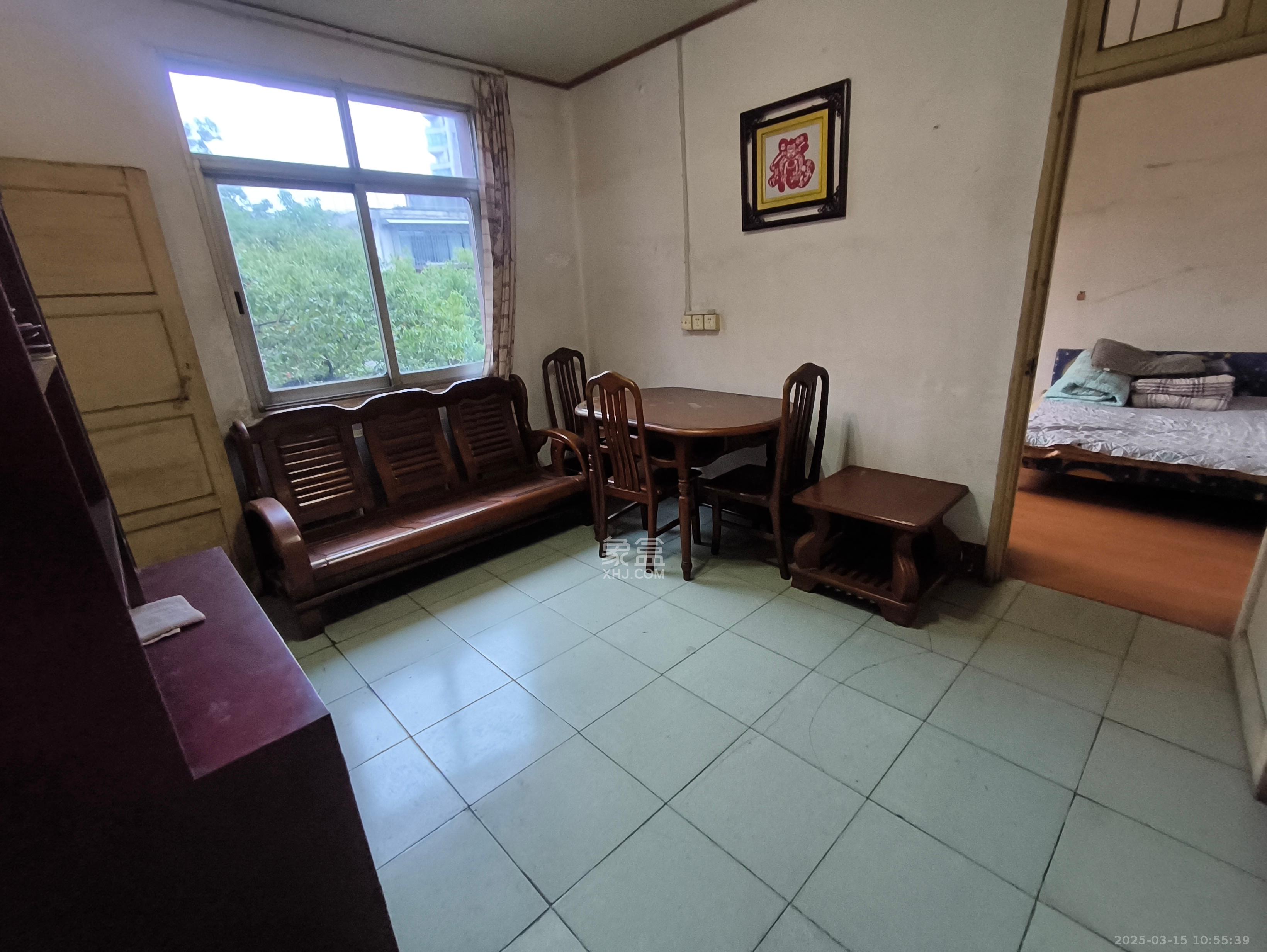 建工集团单位房  3室2厅1卫    1800.0元/月室内图