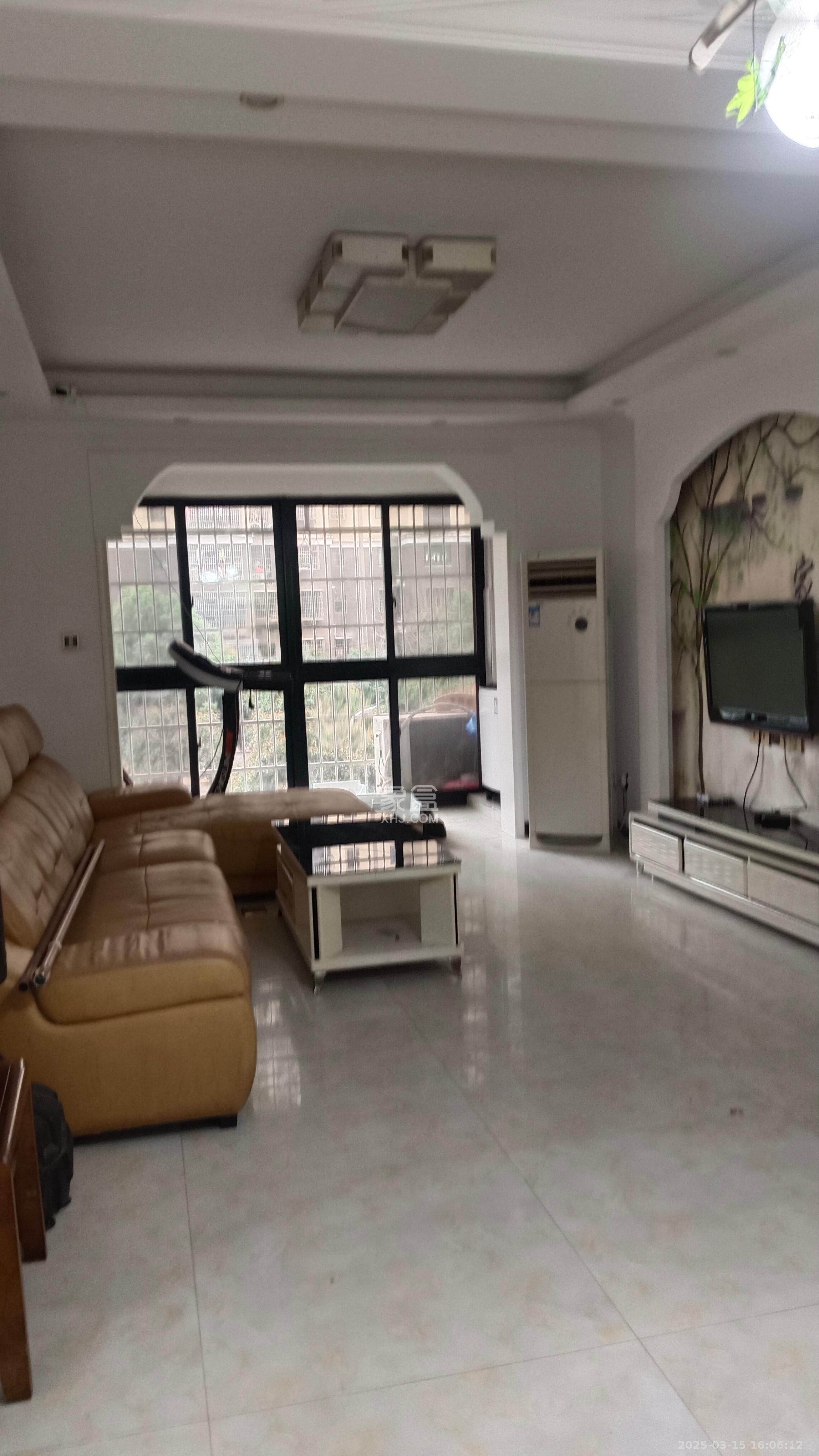 金富星城 3室2厅1卫 1500.0元/月 金富星城 3室2厅1卫 1500.0元/月室内图