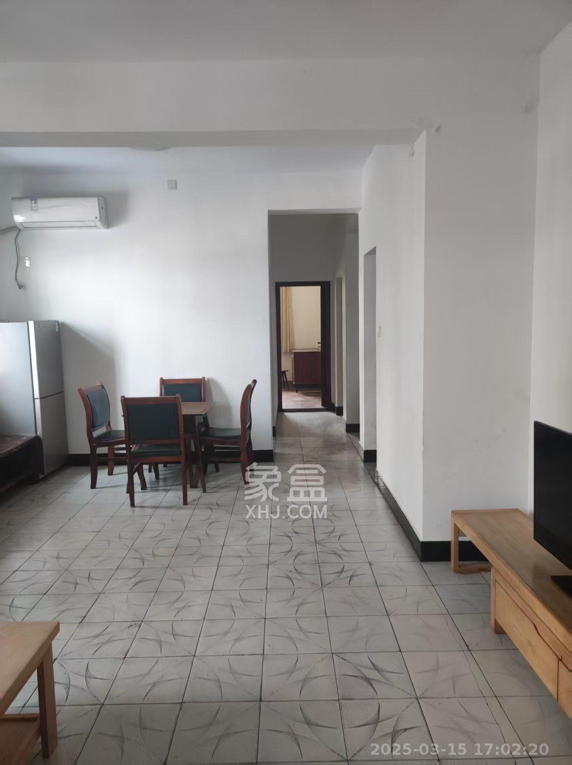 湖湘肿瘤医院宿舍 3室2厅1卫 1500.0元/月 湖湘肿瘤医院宿舍 3室2厅1卫 1500.0元/月室内图