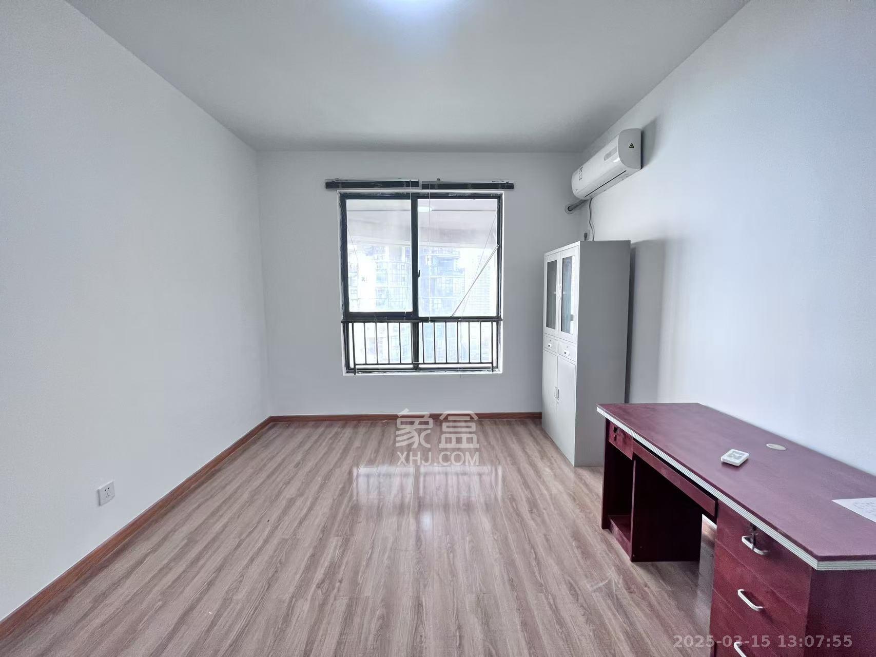 湘江世纪城富湾国际 5室2厅2卫 9000.0元/月 湘江世纪城富湾国际 5室2厅2卫 9000.0元/月室内图