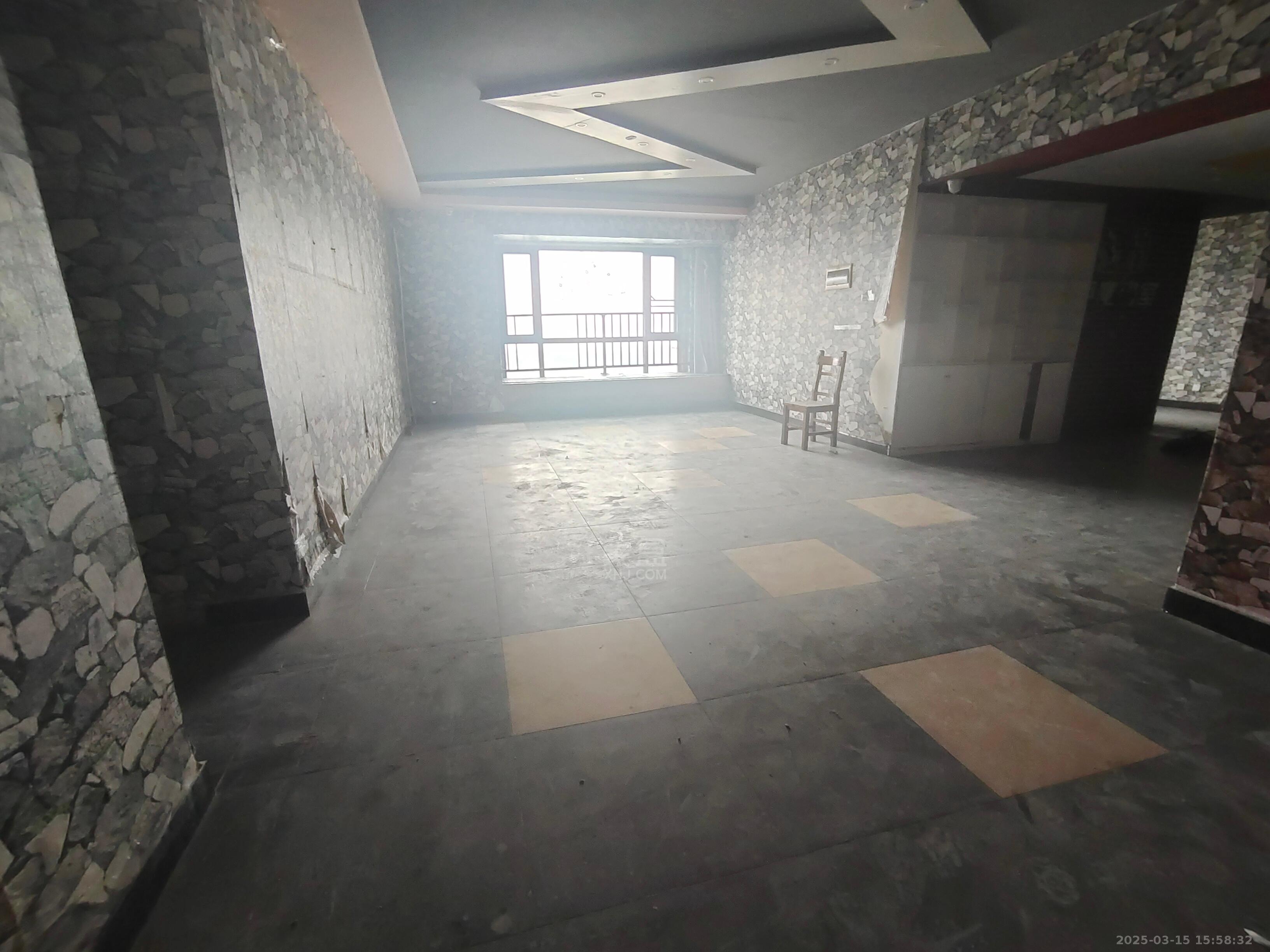 大汉希尔顿  1室1厅0卫    7000.0元/月 大汉希尔顿  1室1厅0卫    7000.0元/月室内图