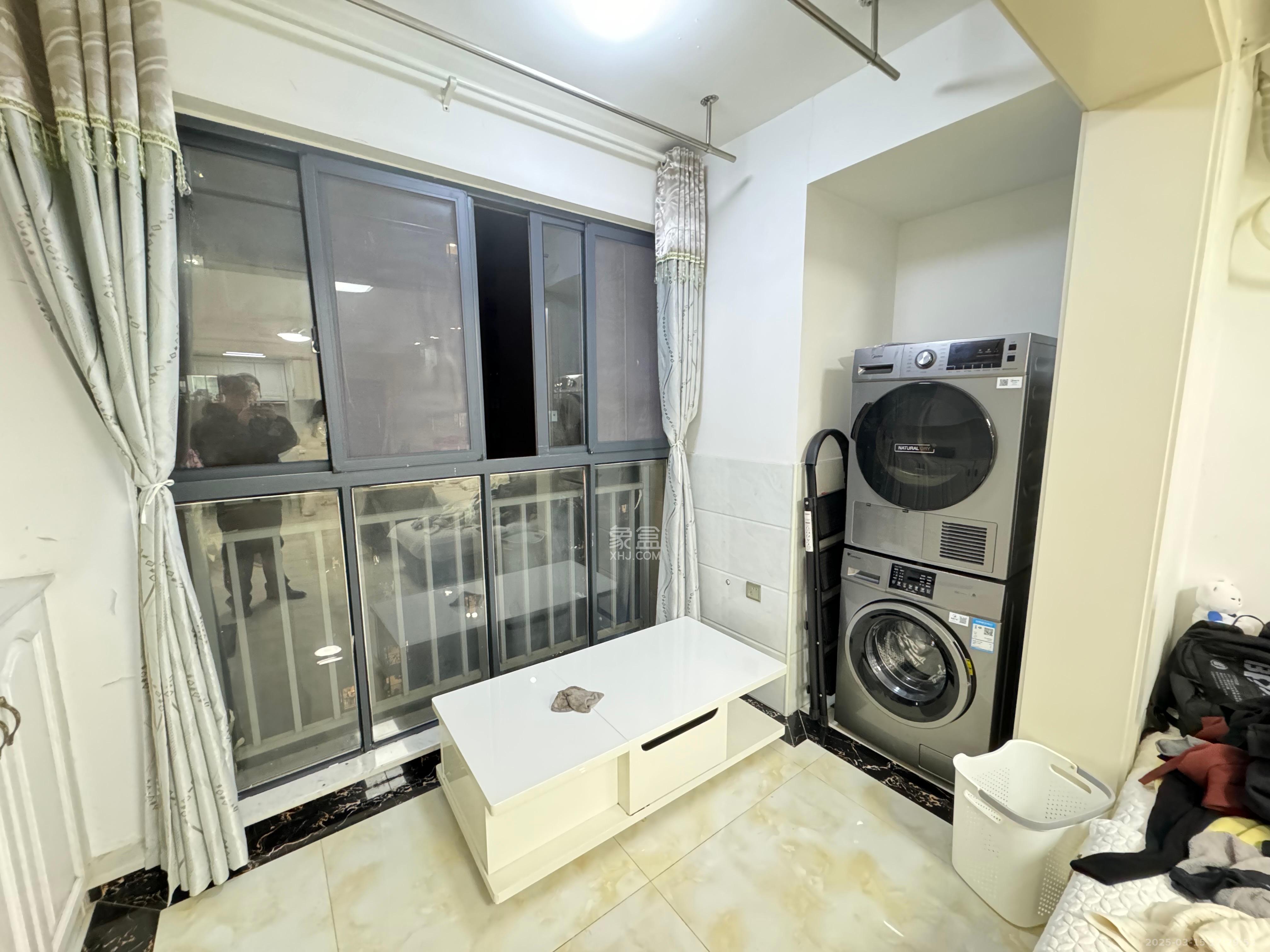 鑫远御文台一期 2室1厅1卫 2500.0元/月 鑫远御文台一期 2室1厅1卫 2500.0元/月室内图