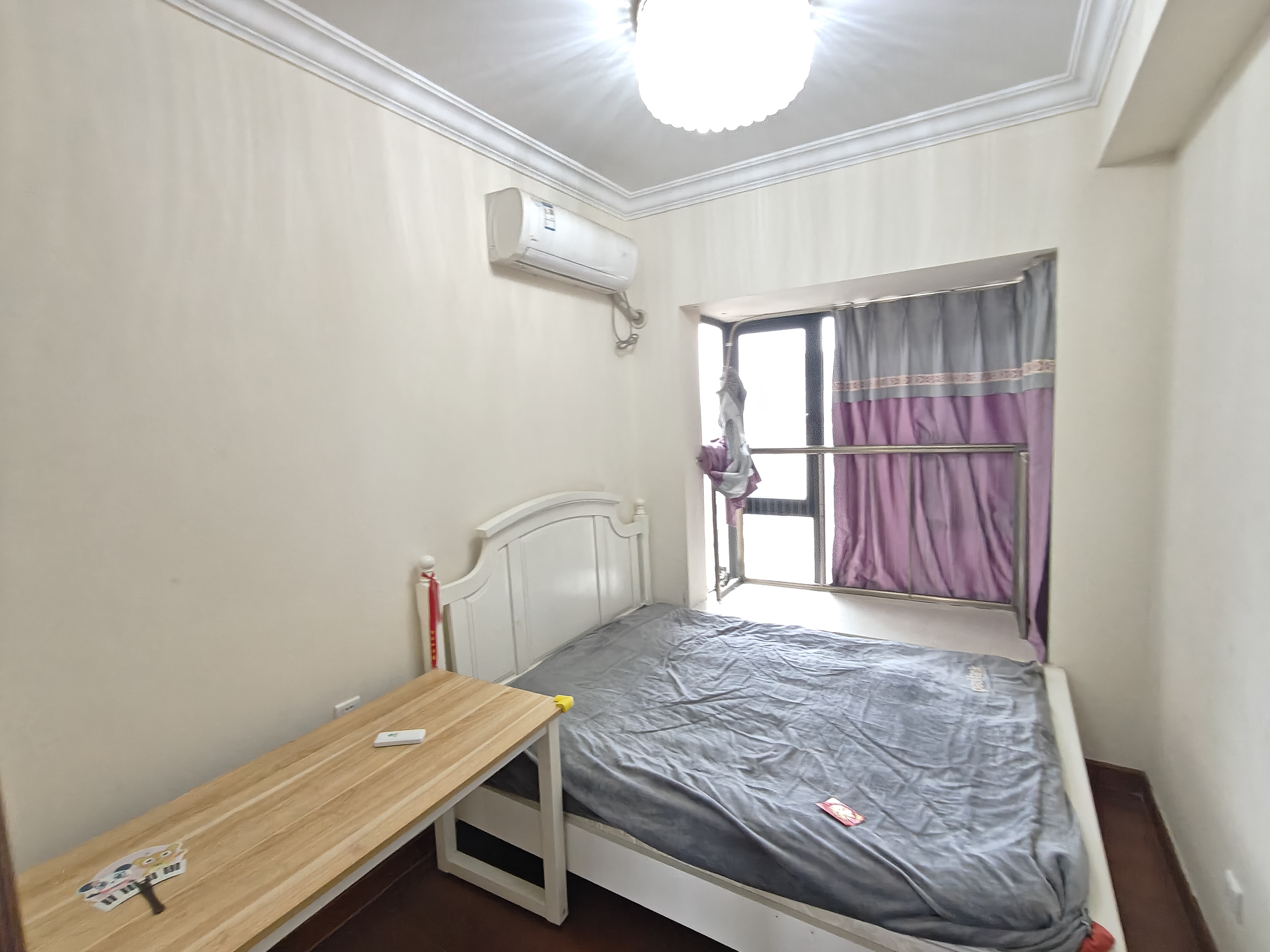 恒大华府 3室2厅2卫 1600.0元/月 恒大华府 3室2厅2卫 1600.0元/月室内图