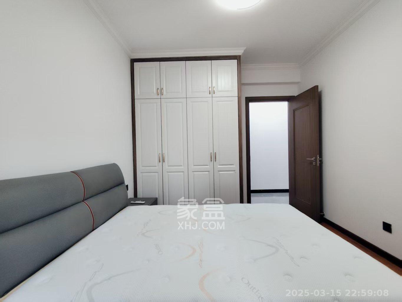 东方壹品  3室2厅2卫   3200.00元/月室内图