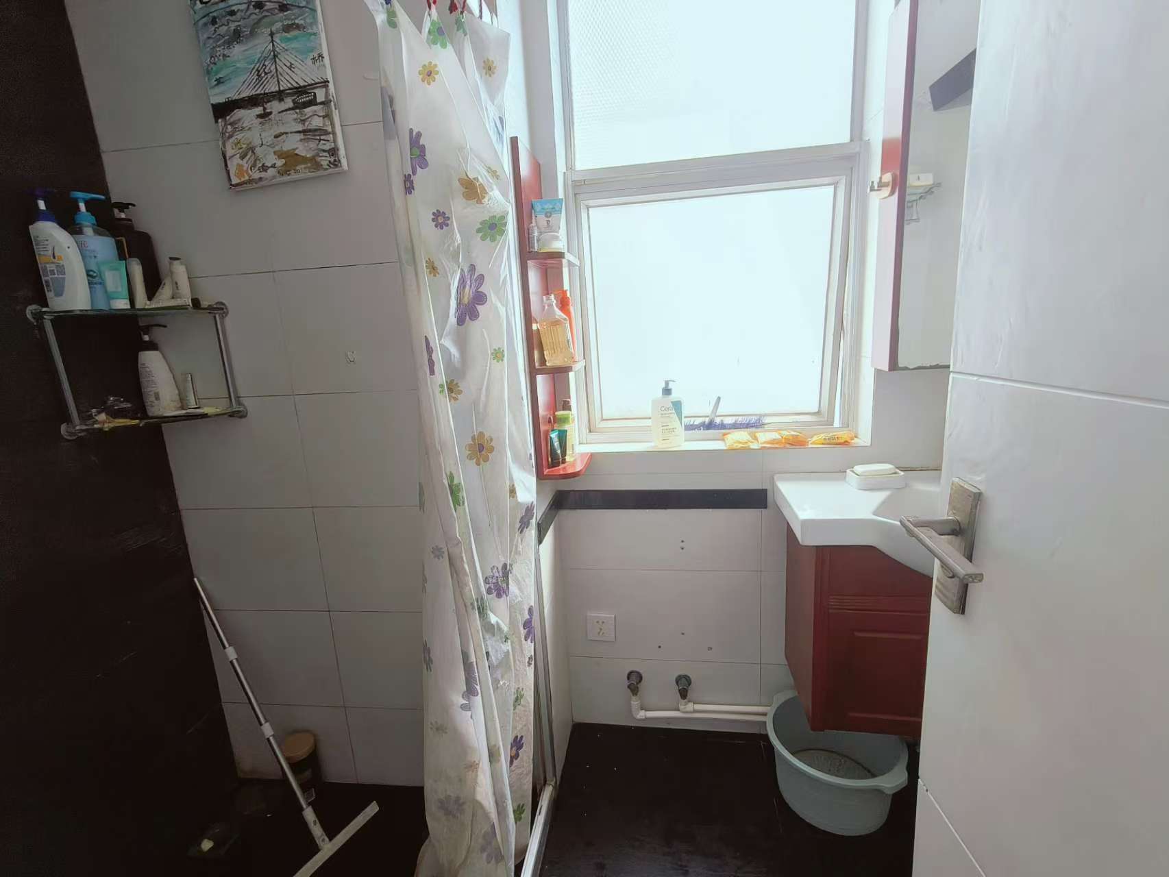 利亨花园  3室2厅2卫    150.0万 利亨花园  3室2厅2卫    150.0万室内图