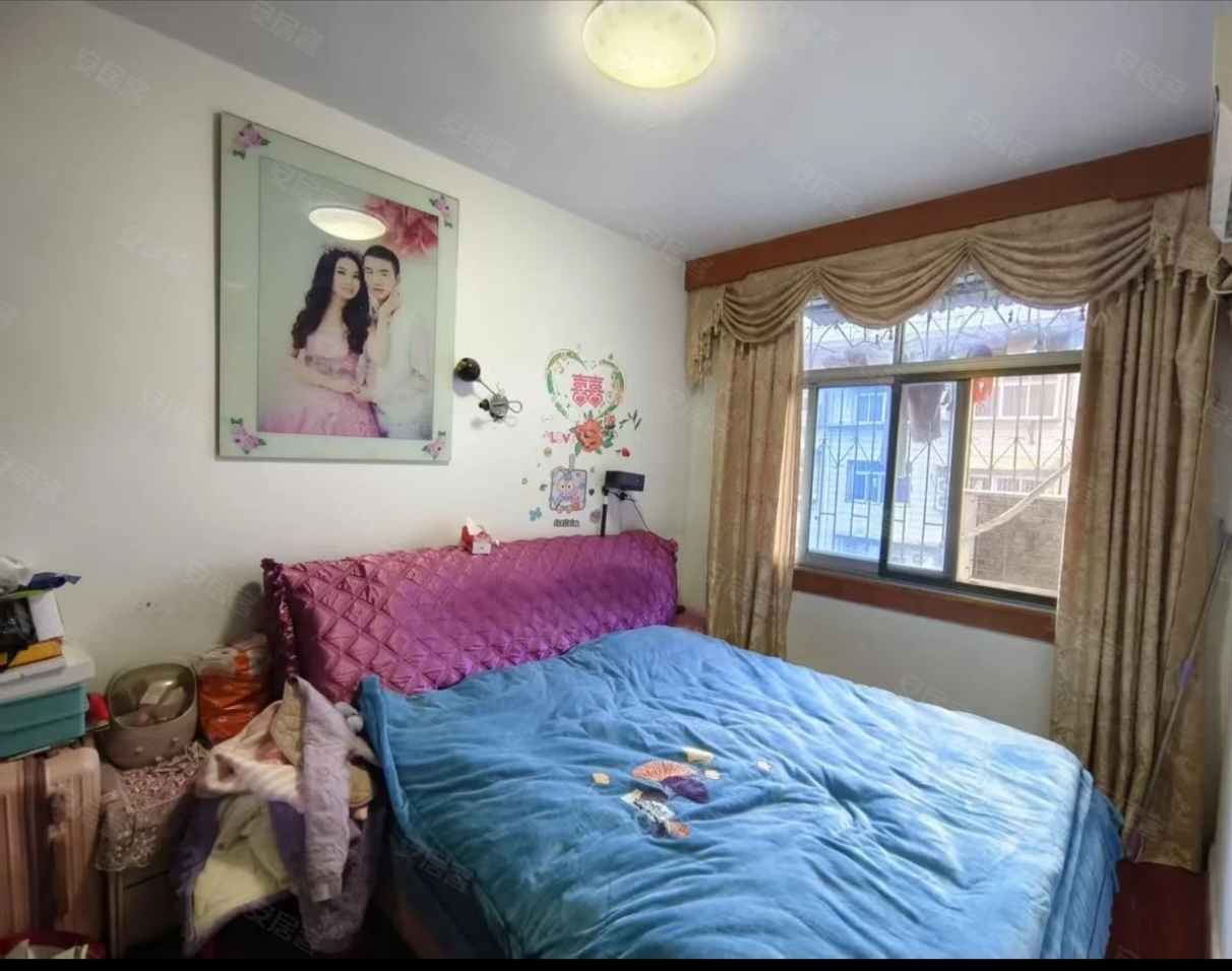 涟钢大市场 1室0厅0卫 24.0万 涟钢大市场 1室0厅0卫 24.0万客厅