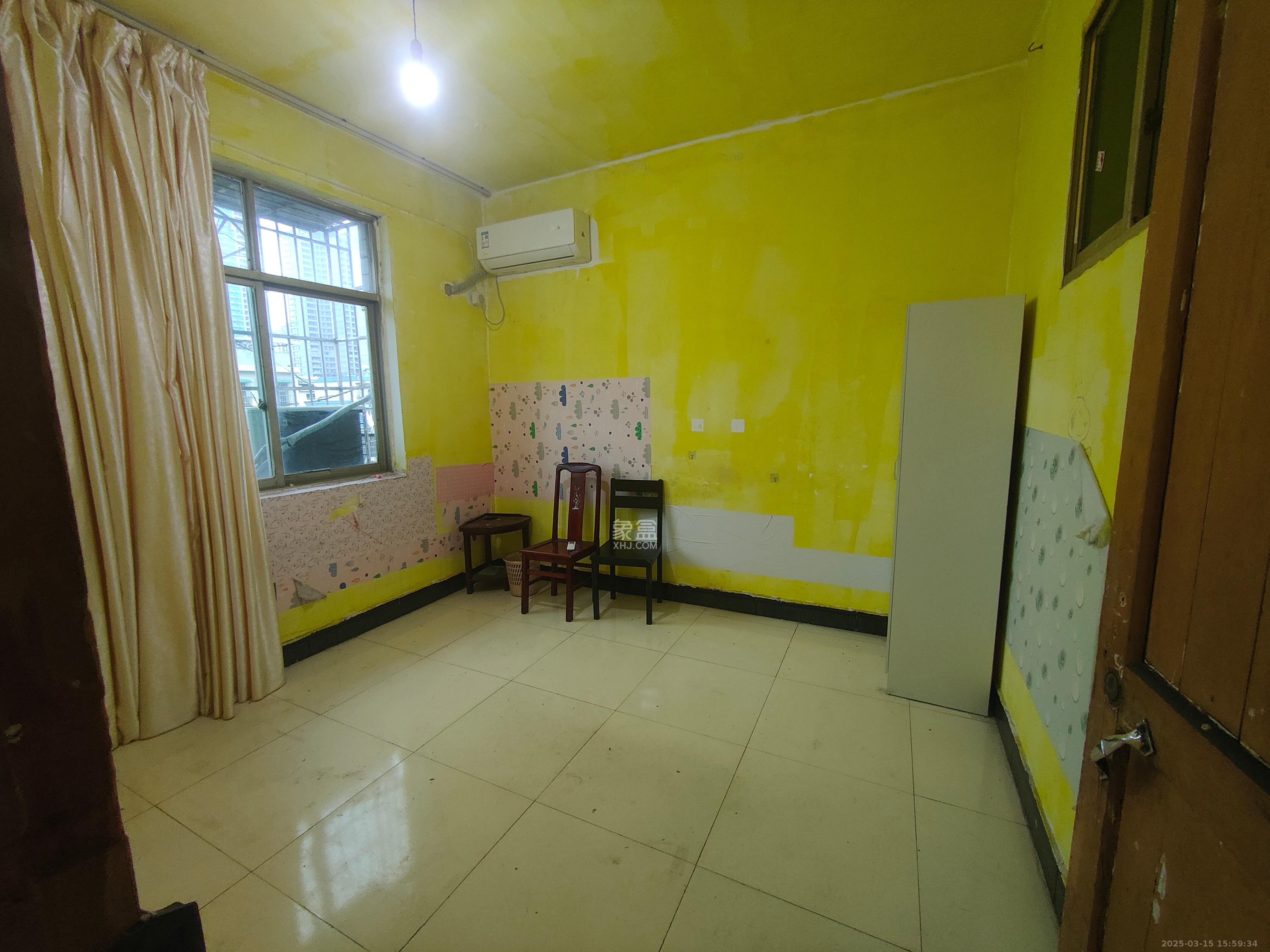 新合四村 4室3厅2卫 1500.0元/月 新合四村 4室3厅2卫 1500.0元/月室内图