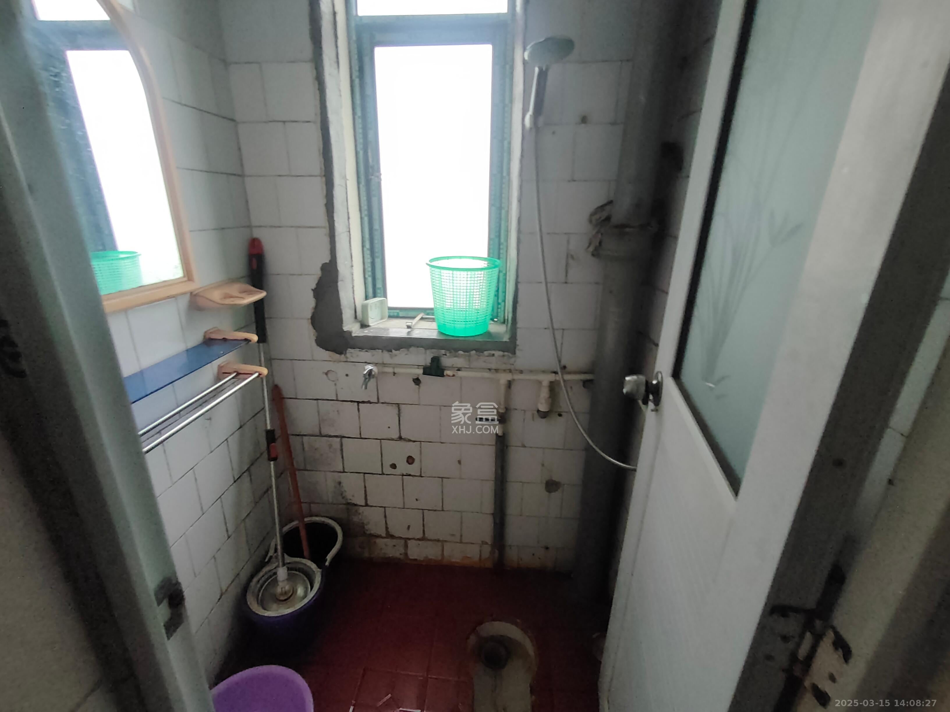 火星一片 2室1厅1卫 1300.0元/月 火星一片 2室1厅1卫 1300.0元/月室内图