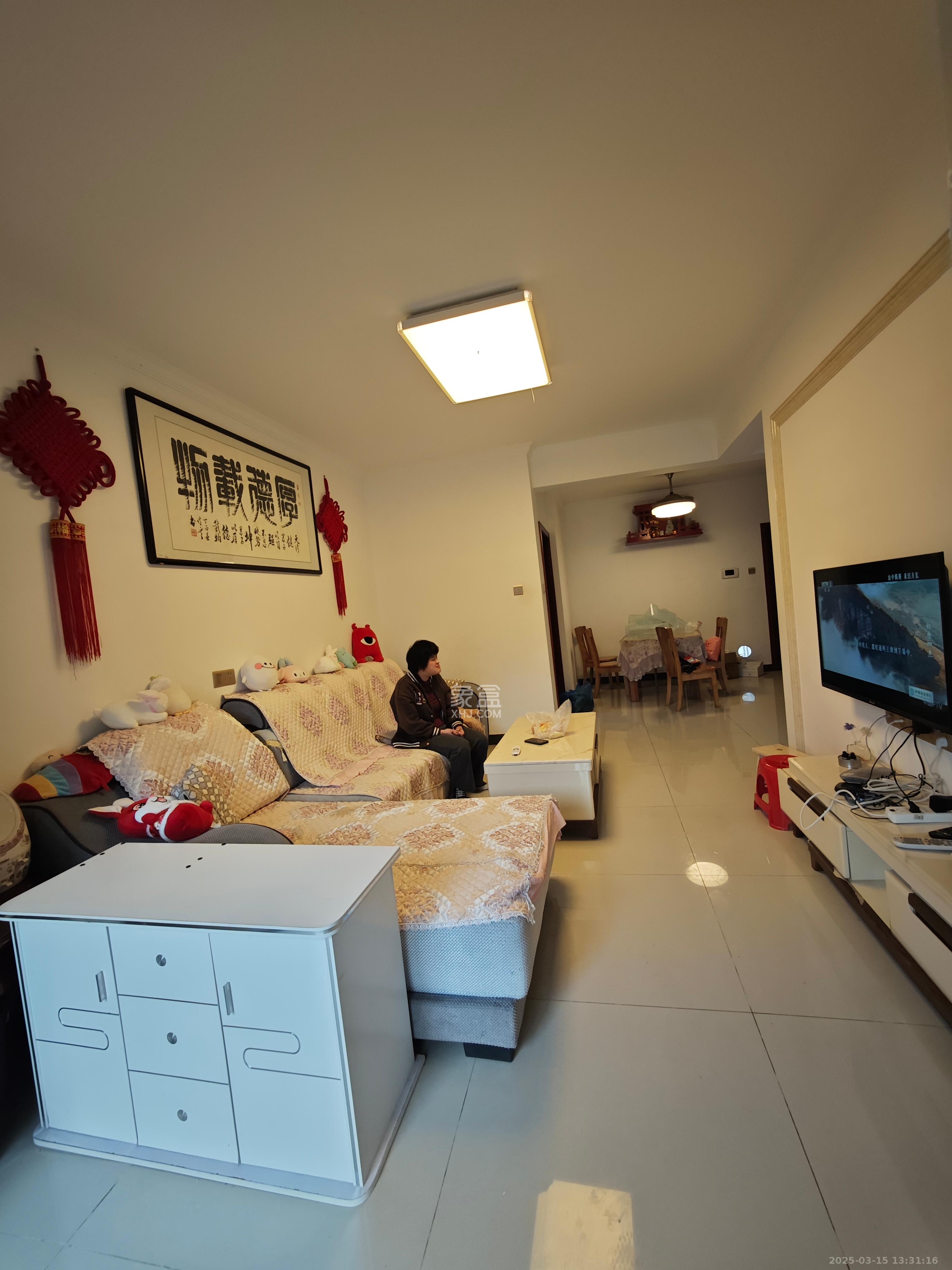 金地三千府(金地湖山樾、金地自在城)  2室2厅1卫    1600.0元/月 金地三千府(金地湖山樾、金地自在城)  2室2厅1卫    1600.0元/月室内图