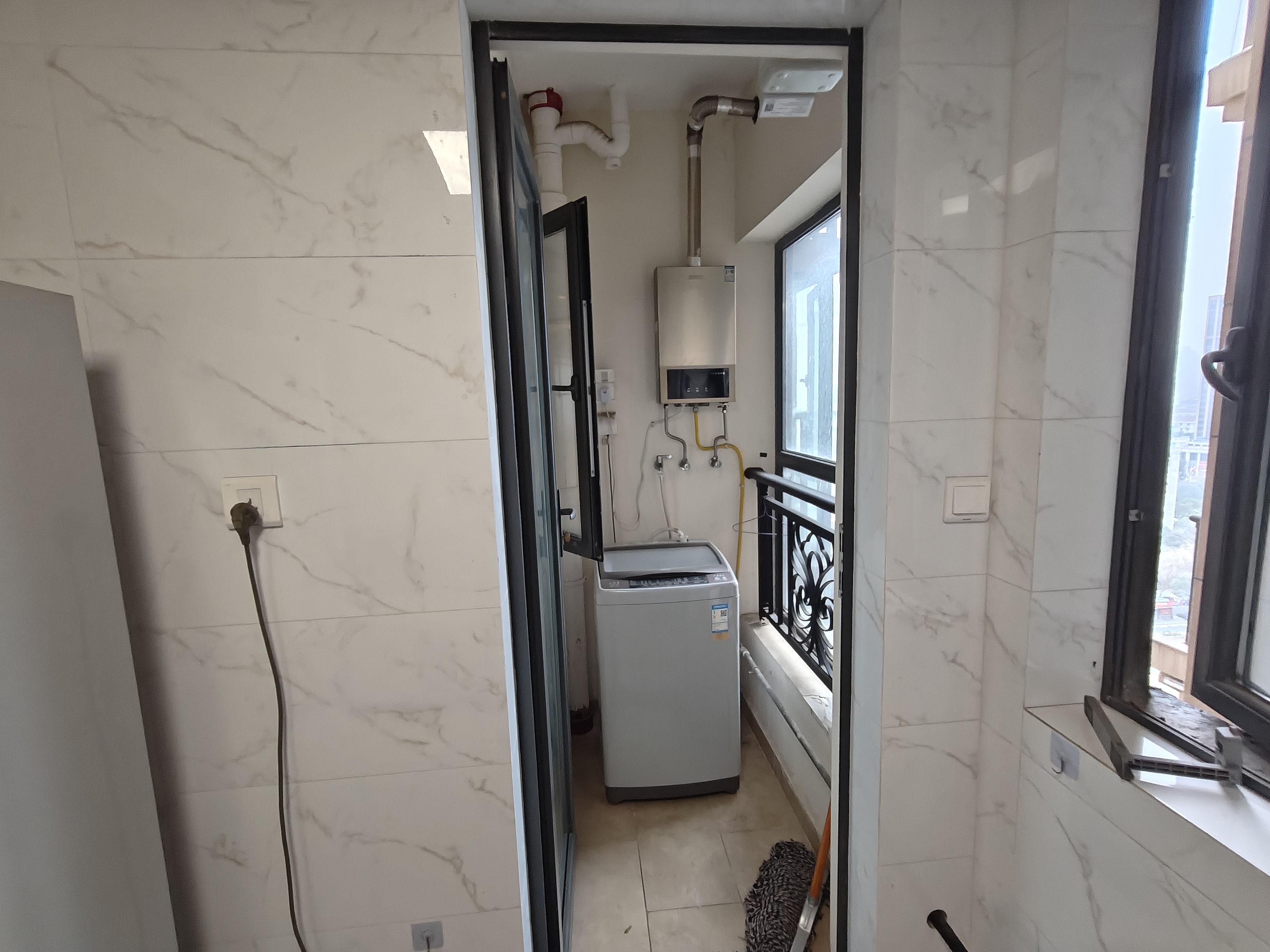 恒大华府 3室2厅1卫 1500.0元/月 恒大华府 3室2厅1卫 1500.0元/月室内图