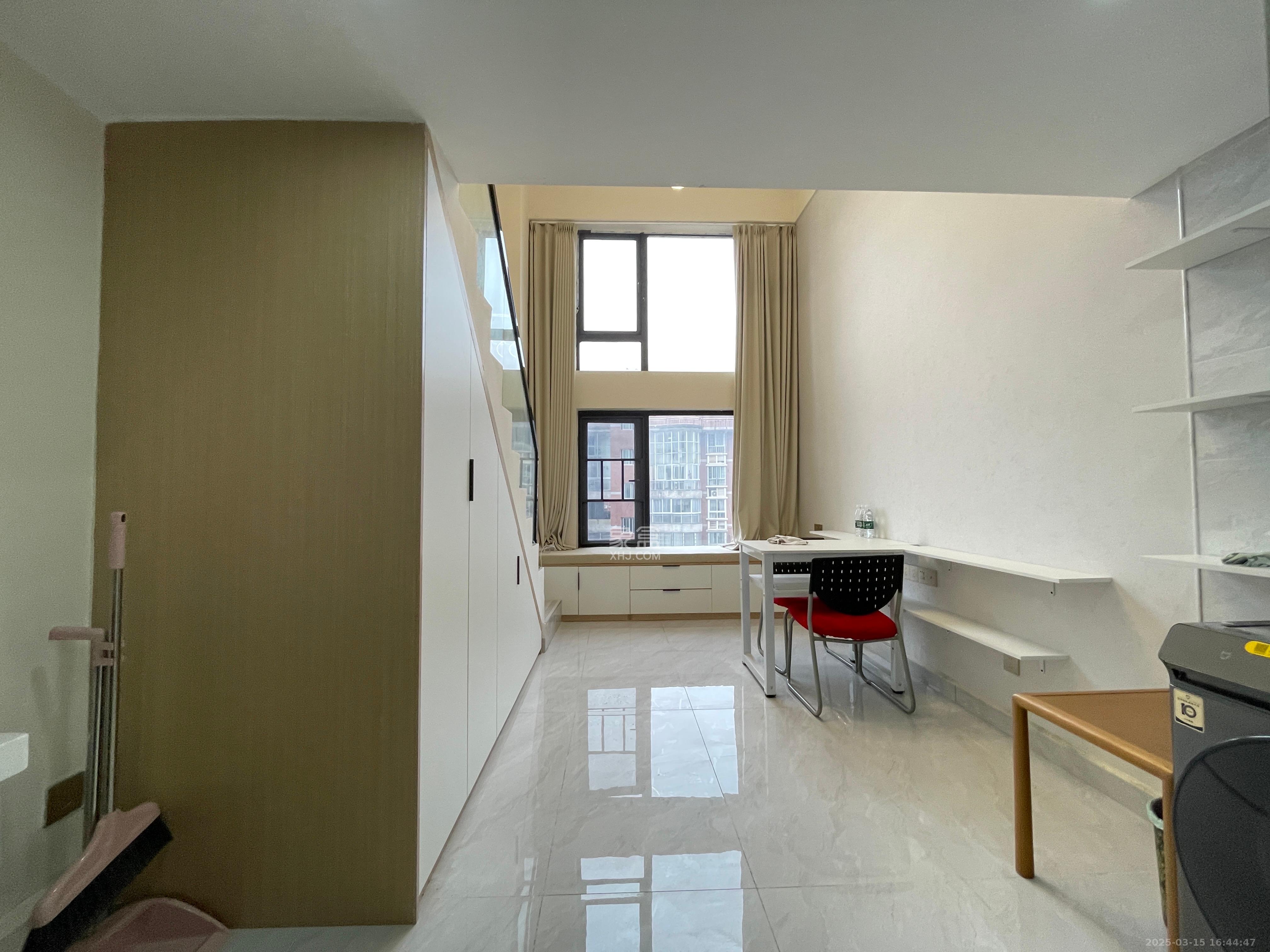 卓越江岸  1室0厅0卫    2600.0元/月 卓越江岸  1室0厅0卫    2600.0元/月室内图