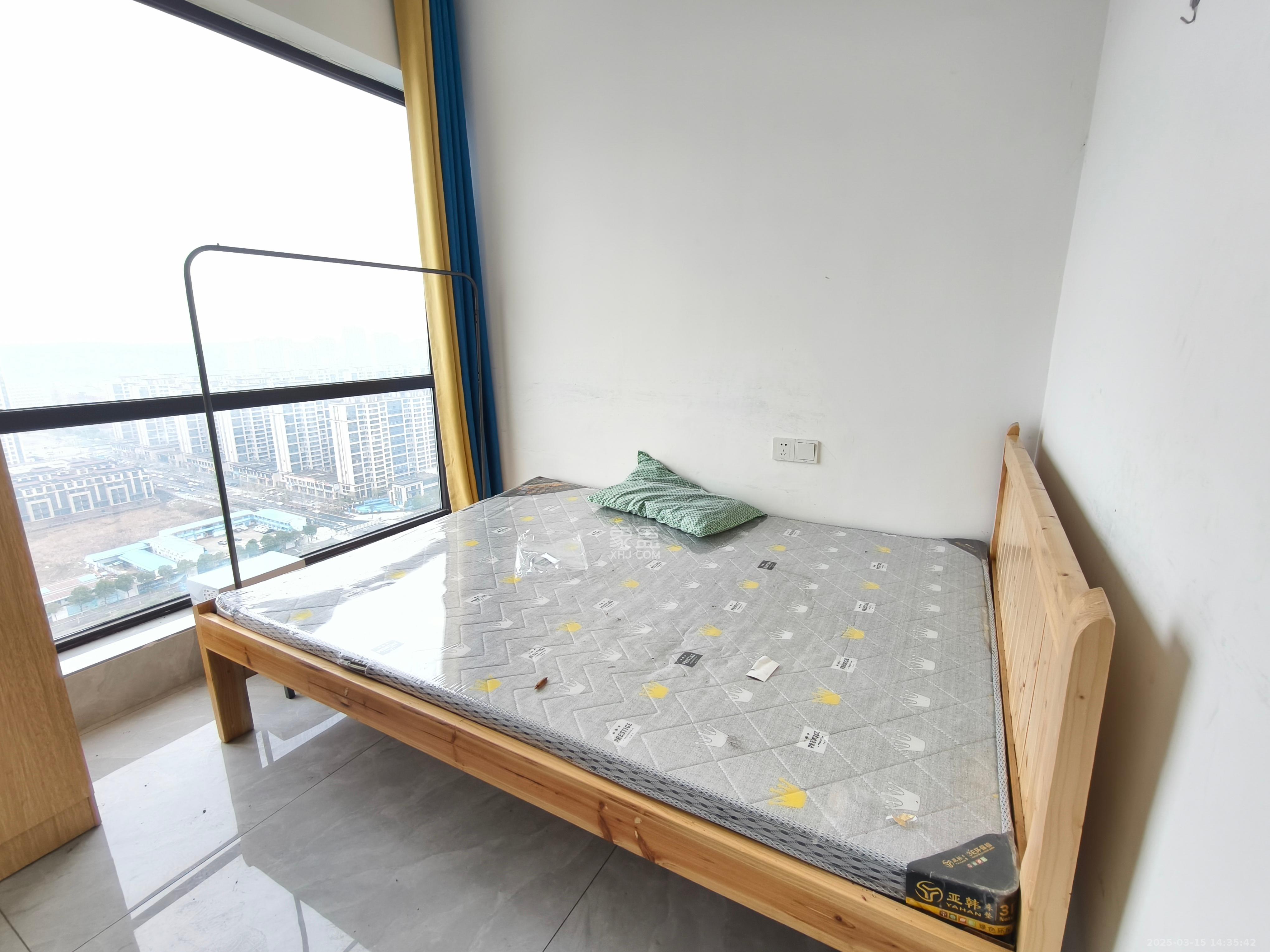 星湖湾二期高层 4室2厅2卫 3000.0元/月 星湖湾二期高层 4室2厅2卫 3000.0元/月室内图