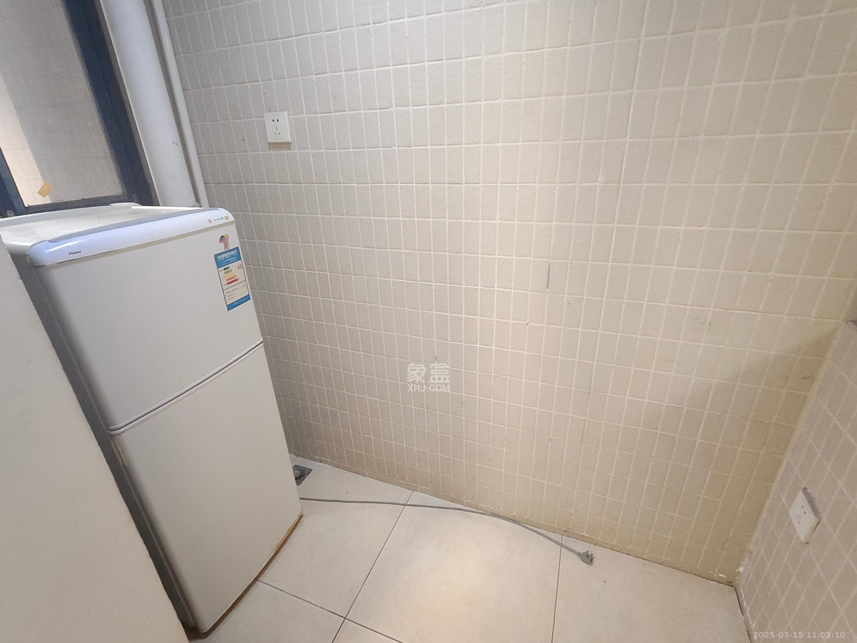 蓝山郡  1室1厅1卫   1400.00元/月室内图