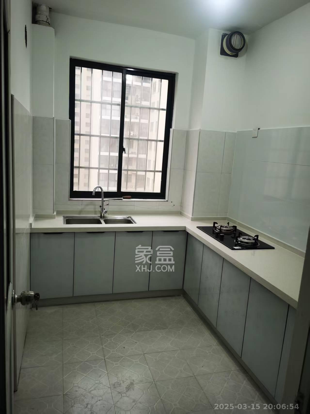 汇景豪庭  3室2厅1卫   3200.00元/月室内图