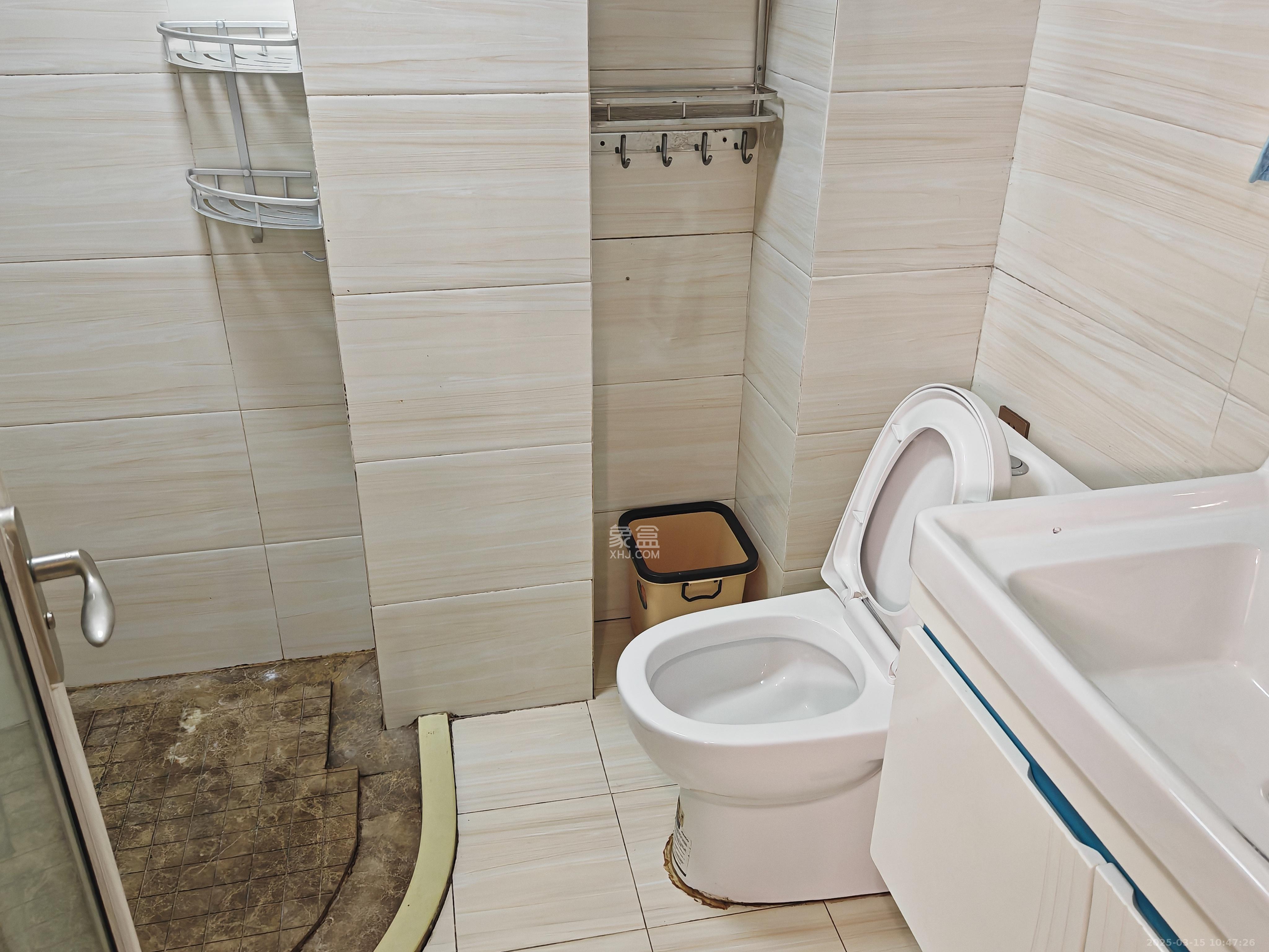 欧亚达国际广场 2室1厅1卫 2500.0元/月 欧亚达国际广场 2室1厅1卫 2500.0元/月室内图