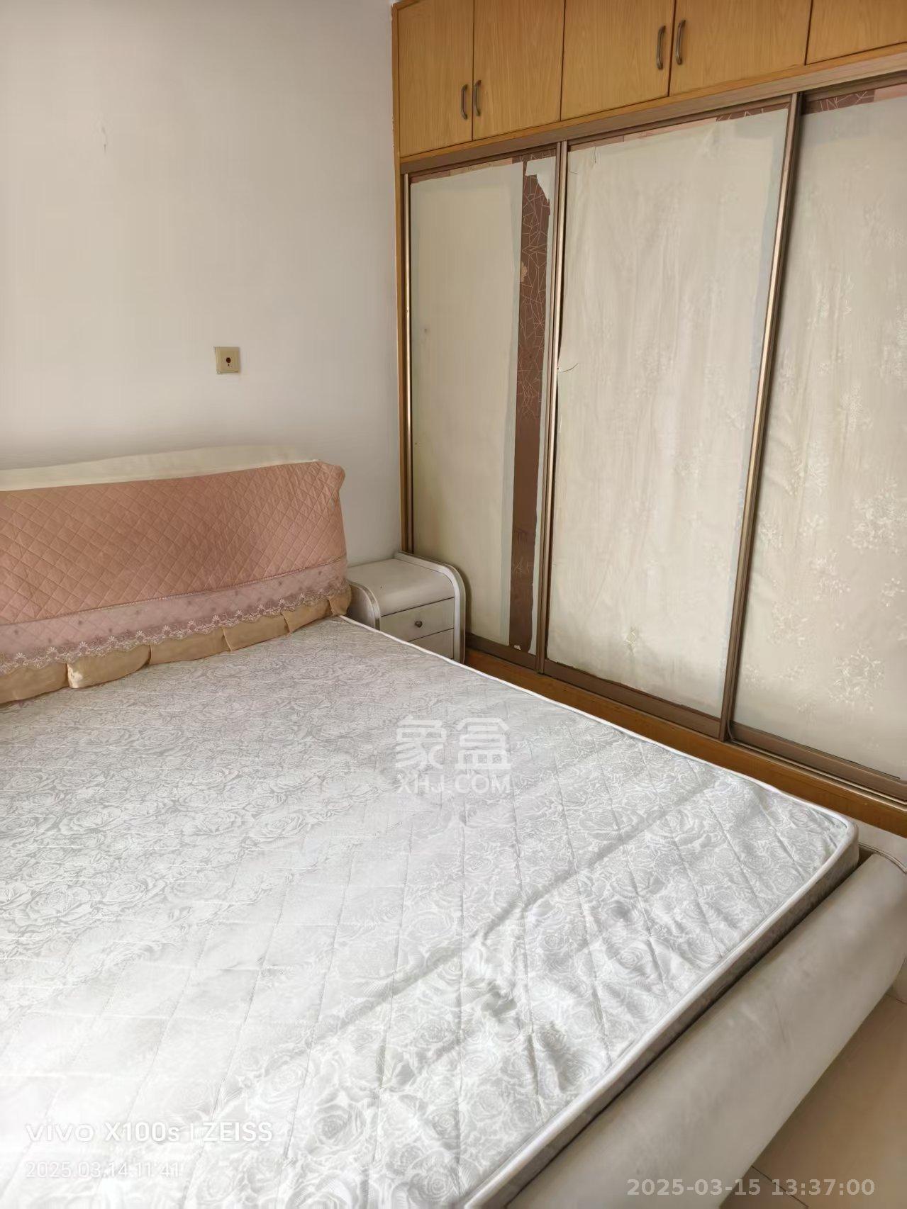 和馨园 4室2厅1卫 2600.0元/月 和馨园 4室2厅1卫 2600.0元/月室内图