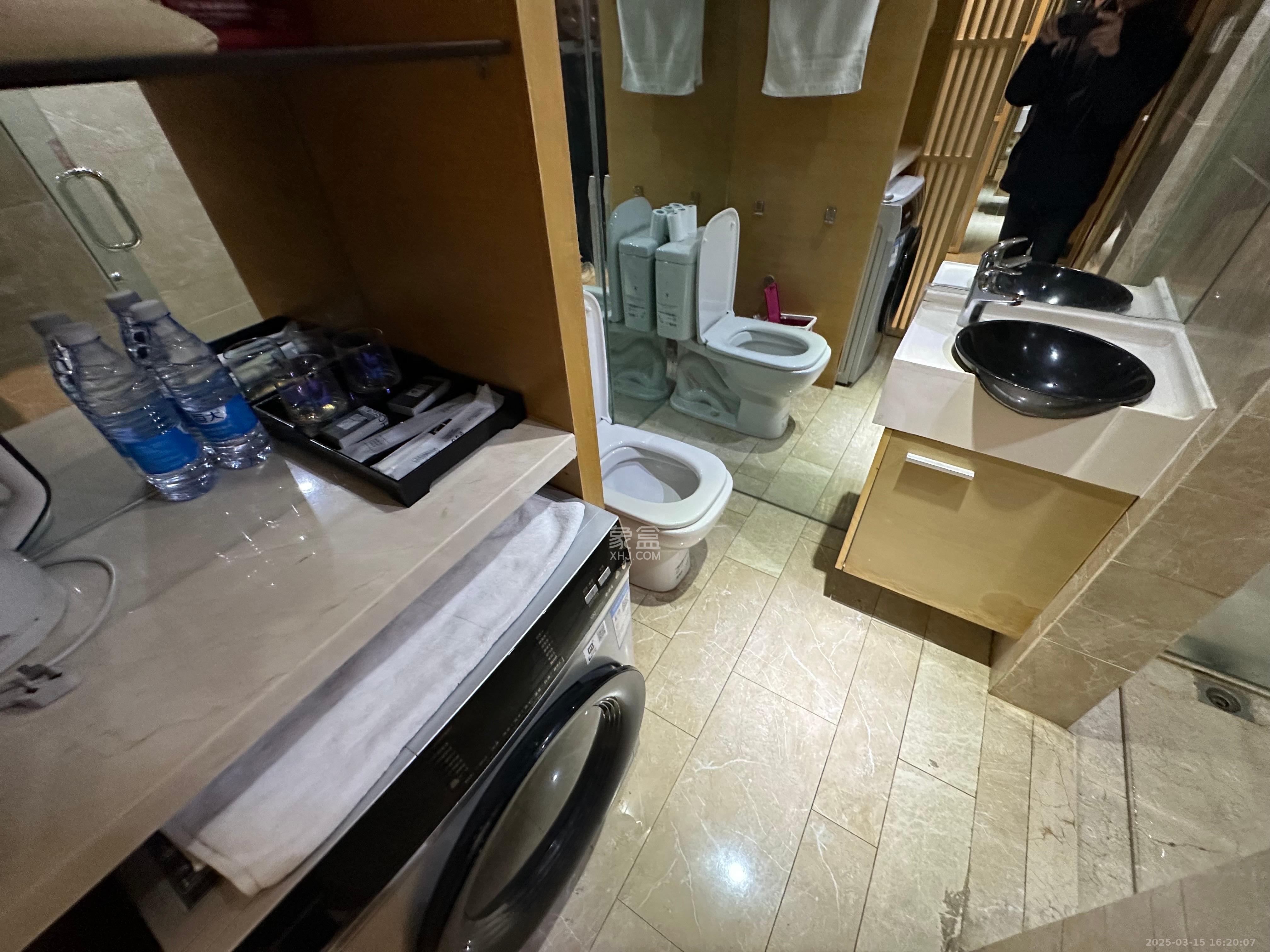 泊富公寓（泊富国际广场）  1室0厅1卫   1800.00元/月室内图