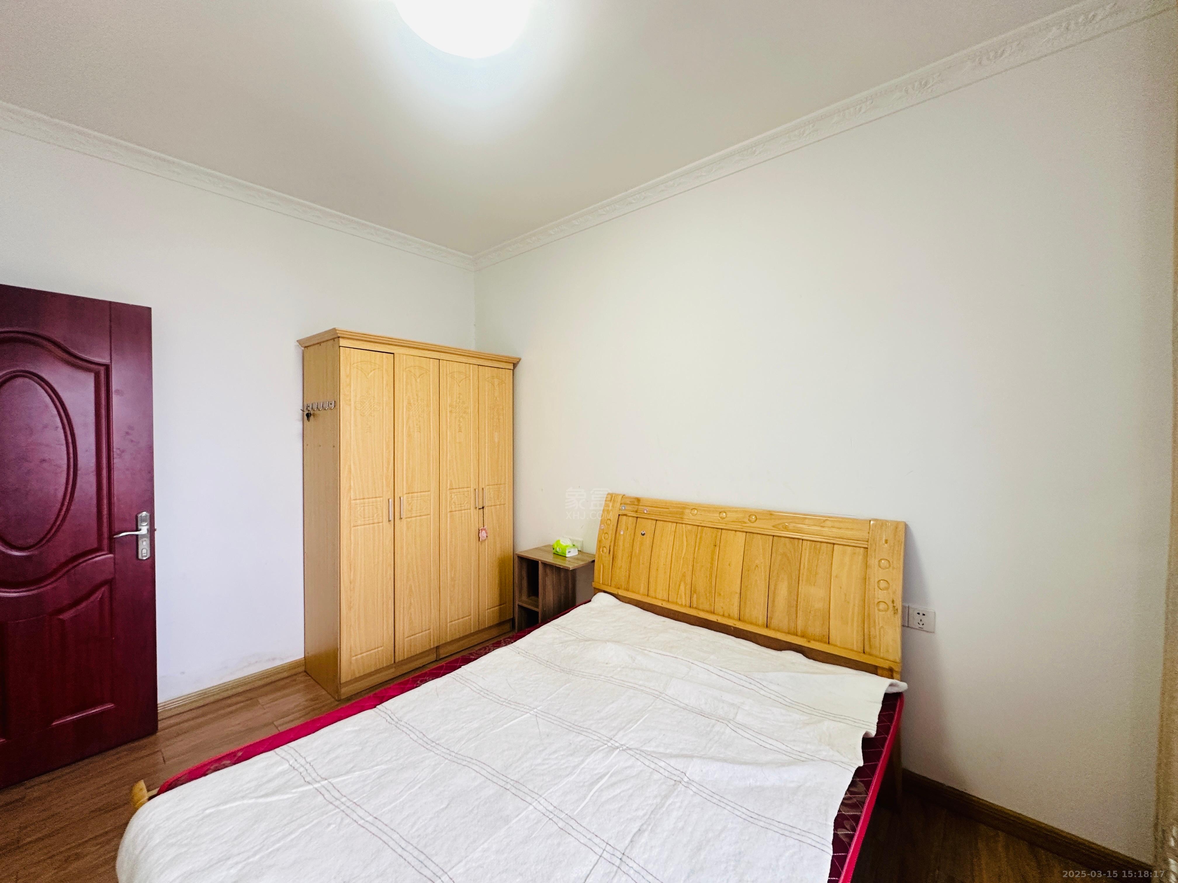 中泰财富湘江 3室2厅1卫 2300.0元/月 中泰财富湘江 3室2厅1卫 2300.0元/月室内图