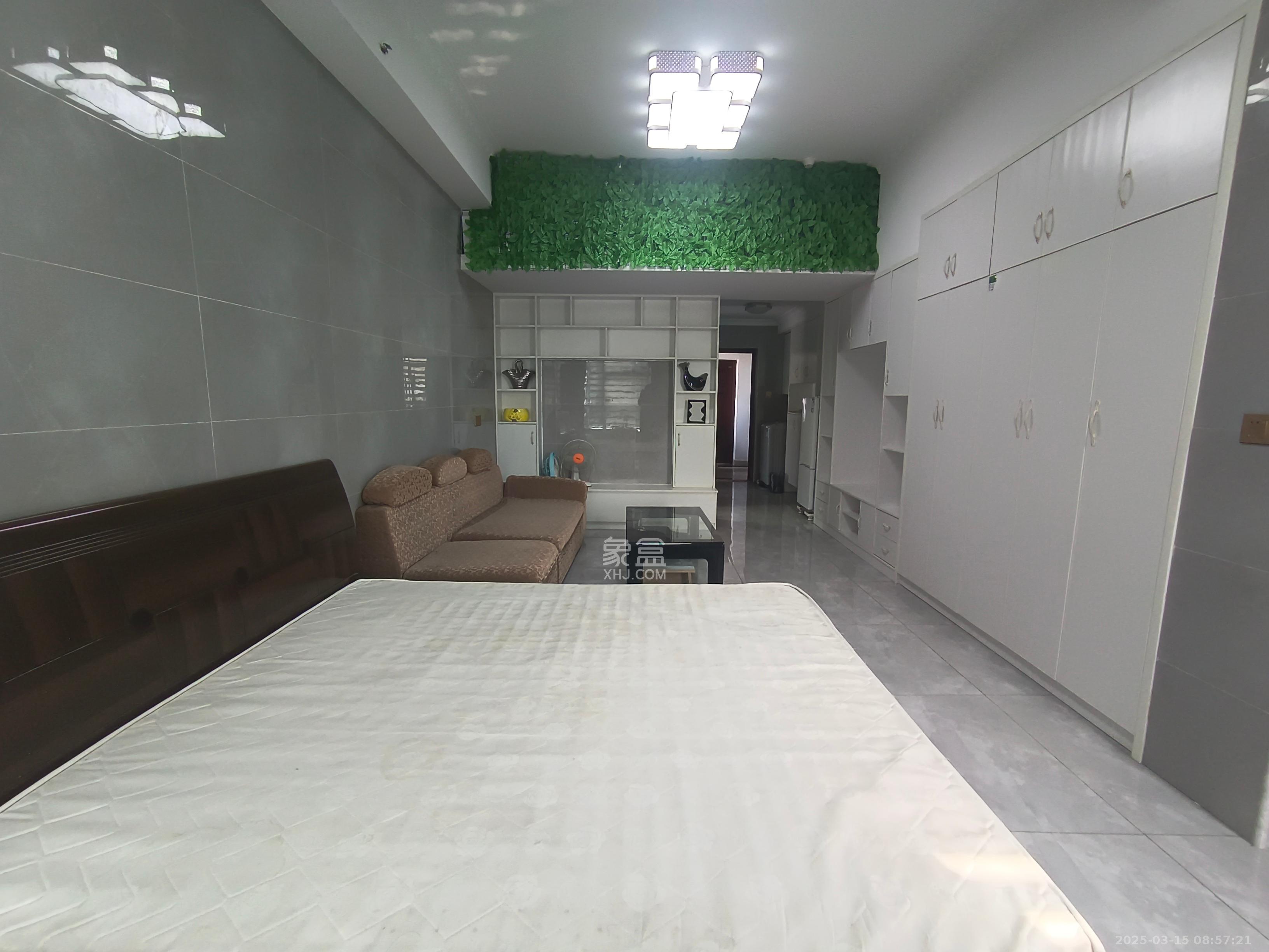 东业上城嘉苑(晟悦国际)  1室1厅1卫    1500.0元/月 东业上城嘉苑(晟悦国际)  1室1厅1卫    1500.0元/月室内图