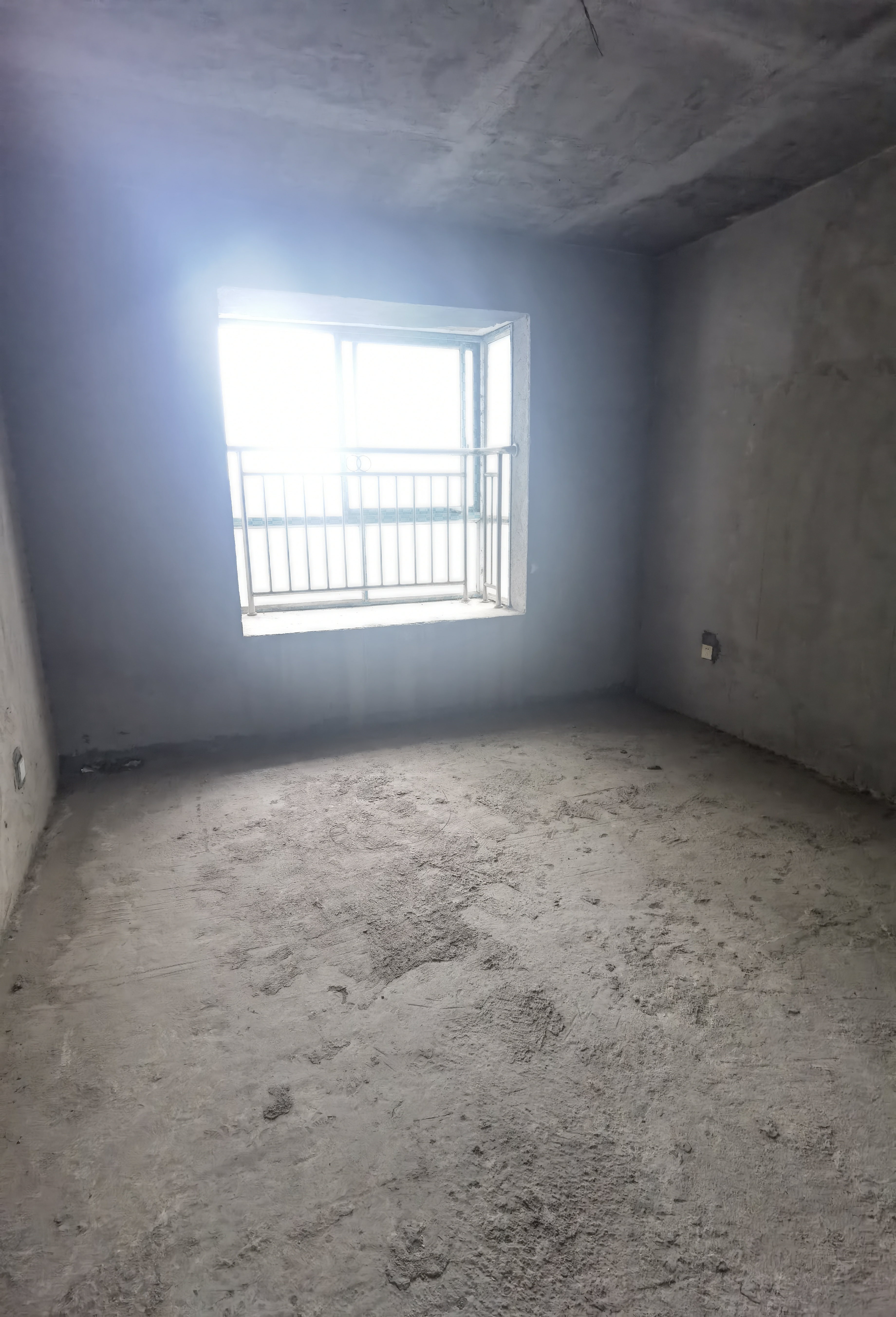 鸿都苑 1室0厅0卫 50.0万 鸿都苑 1室0厅0卫 50.0万客厅