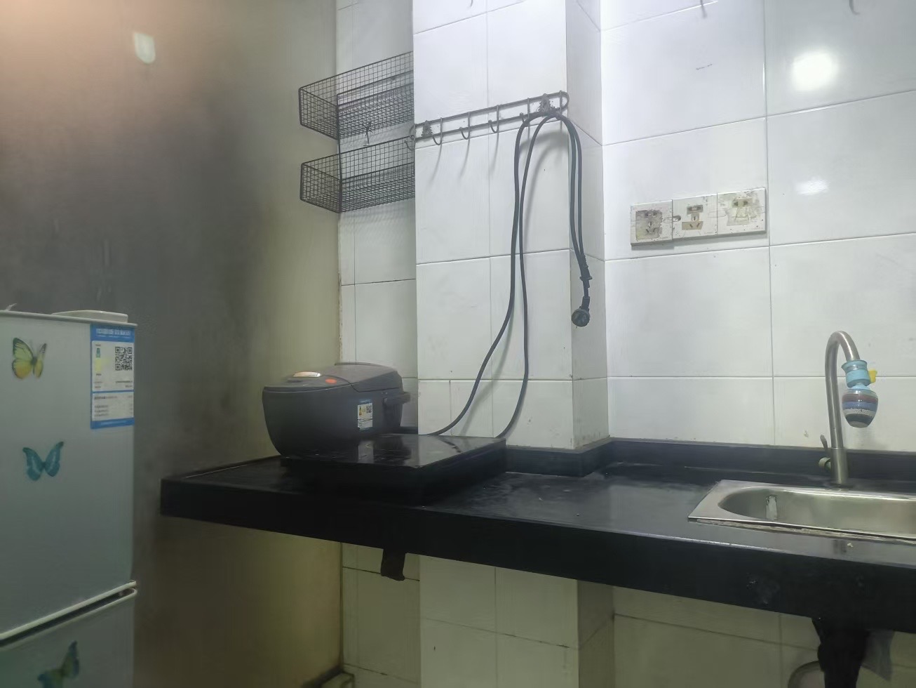 颐和美景花园 1室0厅1卫 1000.0元/月 颐和美景花园 1室0厅1卫 1000.0元/月室内图