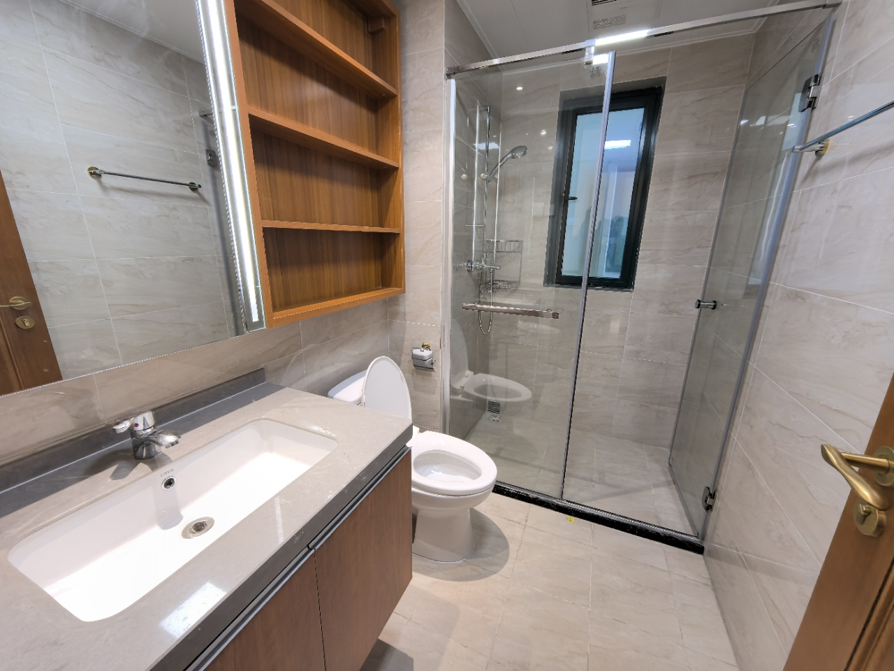 恒大绿洲 2室2厅1卫 1600.0元/月 恒大绿洲 2室2厅1卫 1600.0元/月室内图