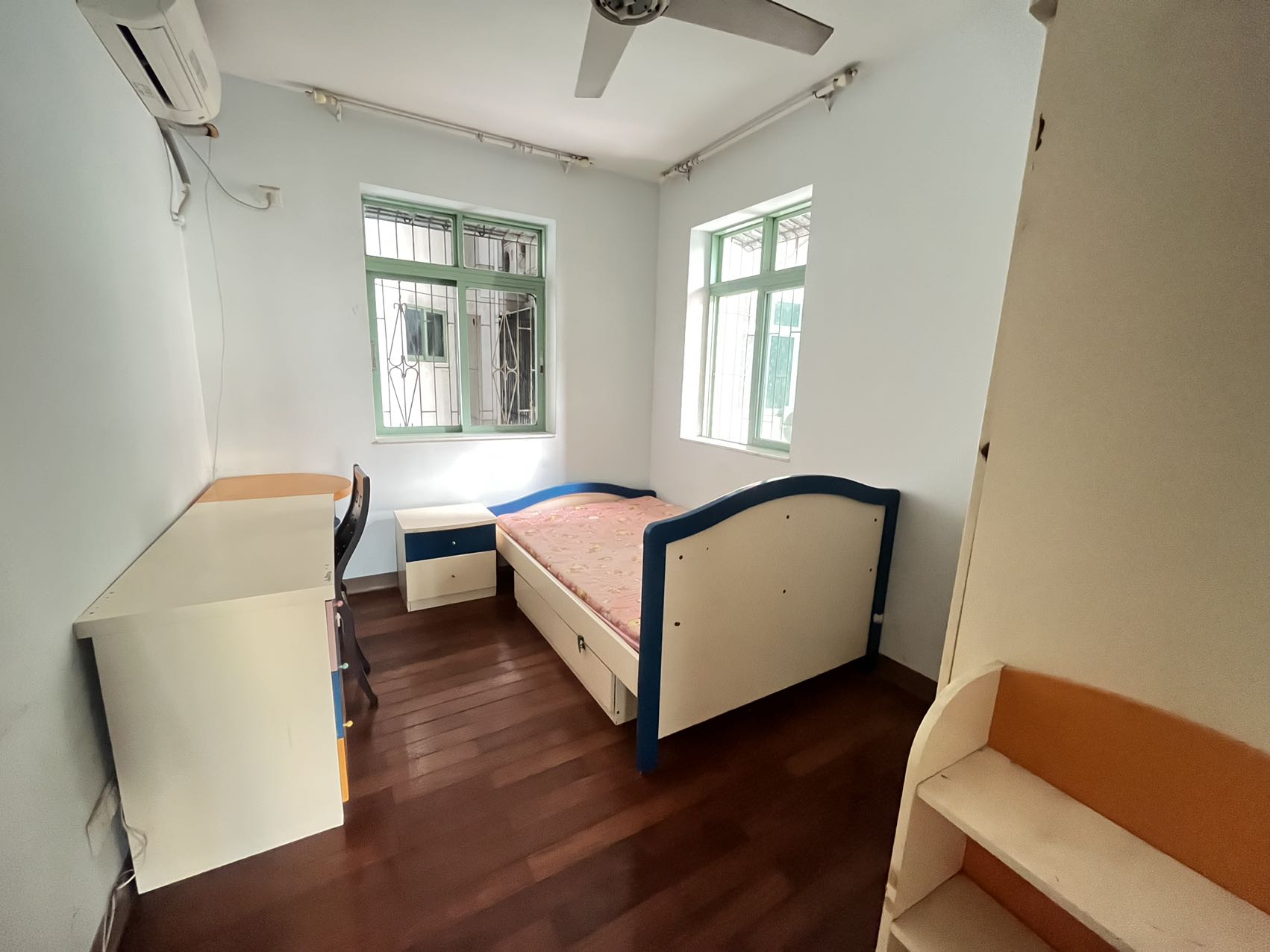 置地花园 4室2厅1卫 180.0万 置地花园 4室2厅1卫 180.0万室内图