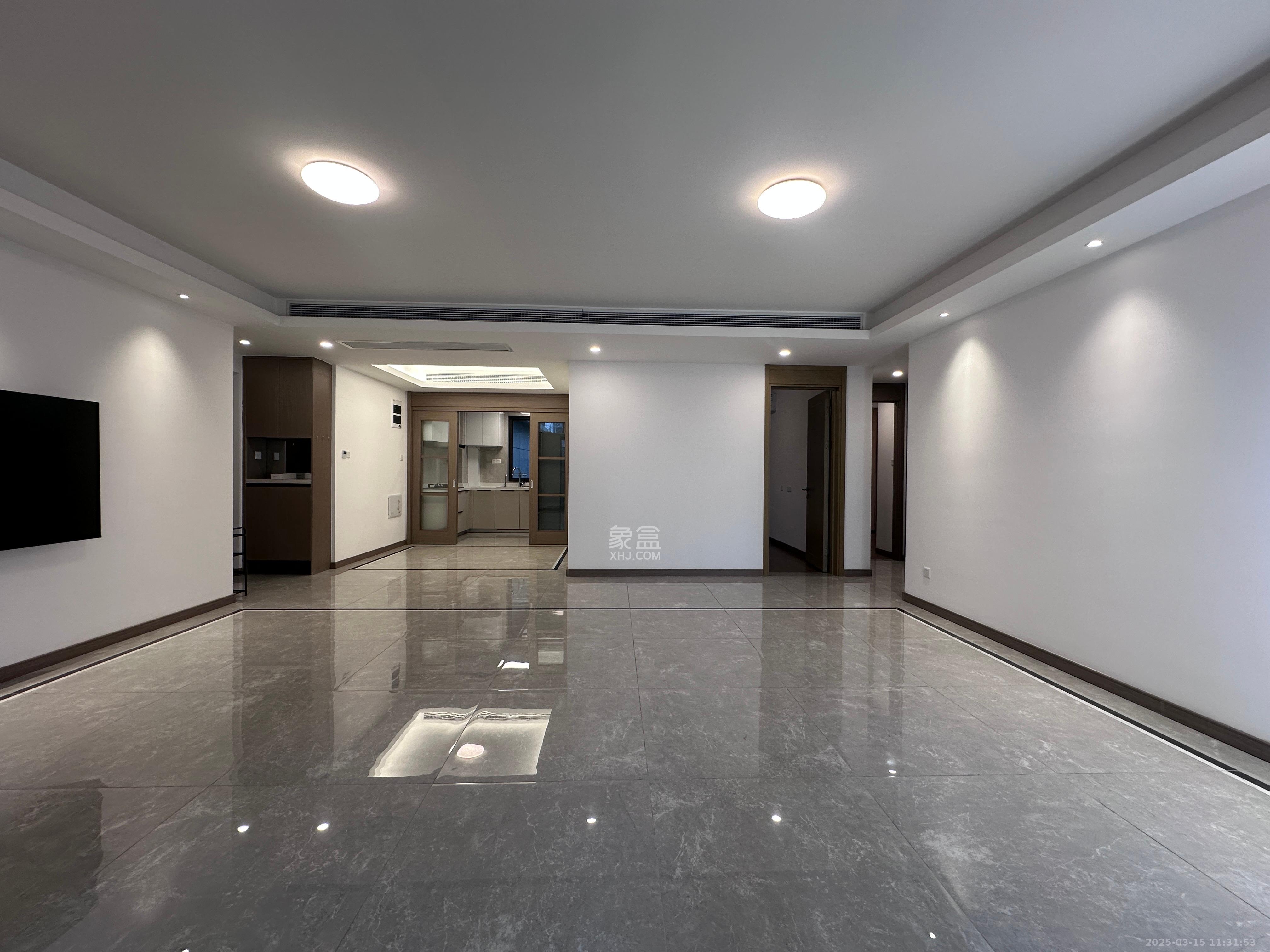 龙湖铂金中心(龙湖春江郦城)  1室0厅0卫    5280.0元/月 龙湖铂金中心(龙湖春江郦城)  1室0厅0卫    5280.0元/月室内图