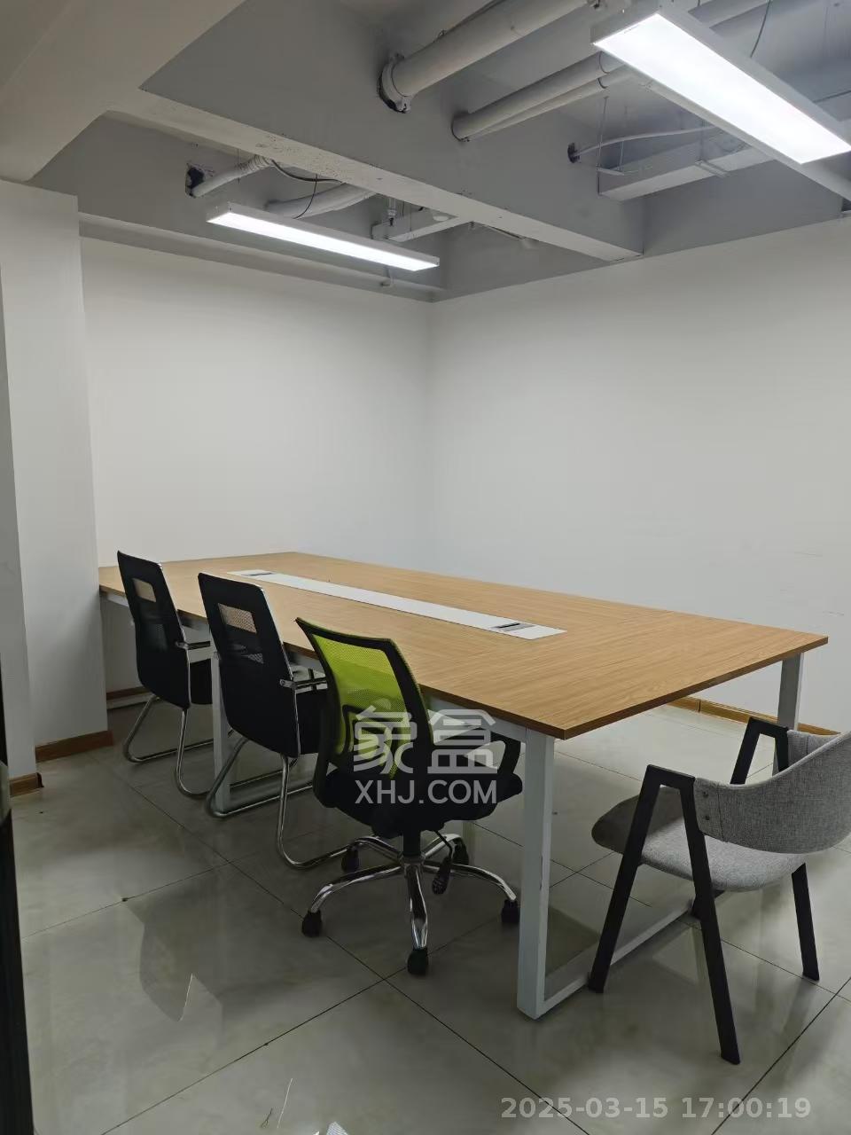 蓝湾国际广场 1室1厅1卫 8500.0元/月 蓝湾国际广场 1室1厅1卫 8500.0元/月室内图