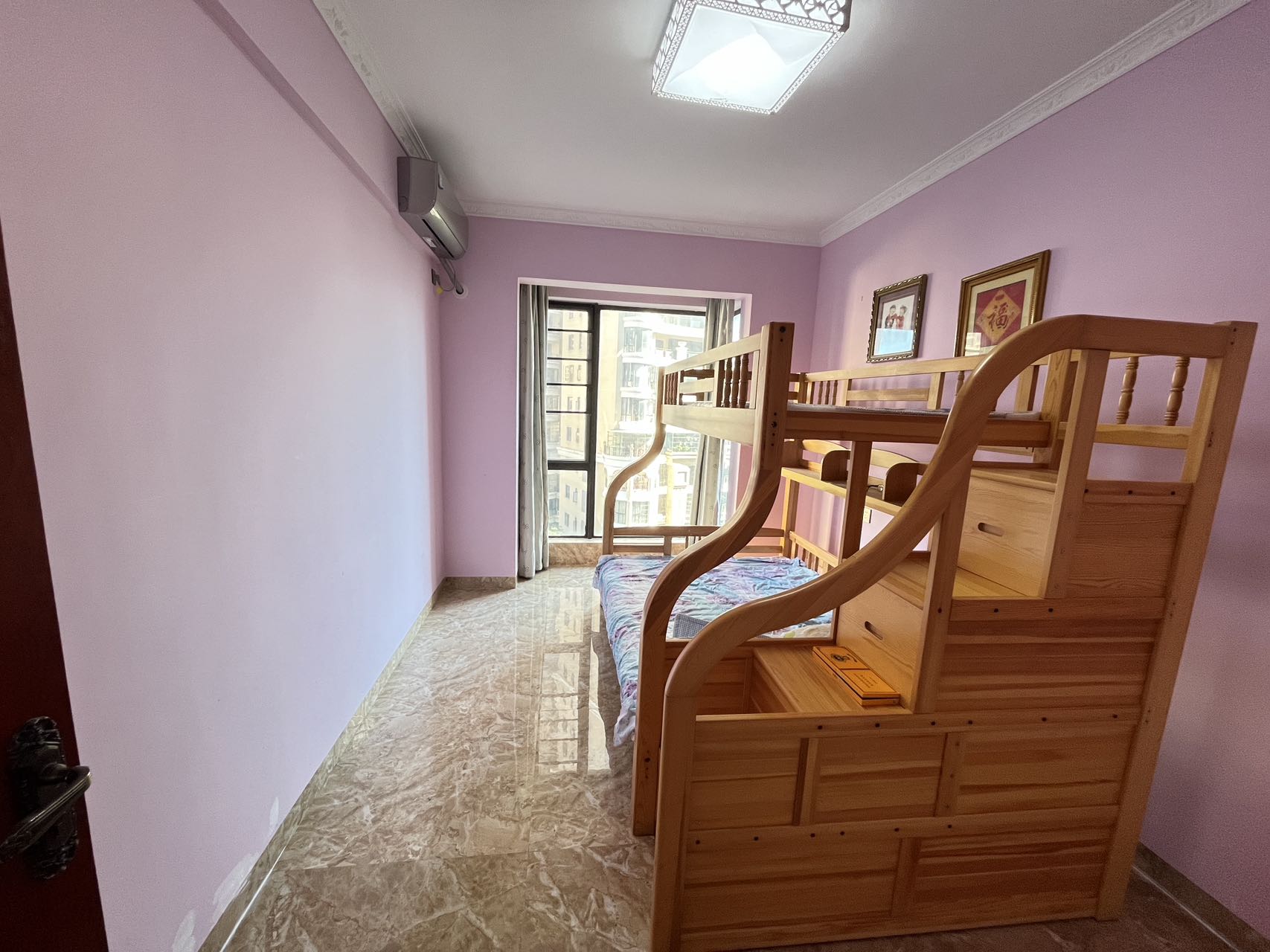 滨江帝景二期(三期) 4室2厅2卫 3800.0元/月 滨江帝景二期(三期) 4室2厅2卫 3800.0元/月室内图