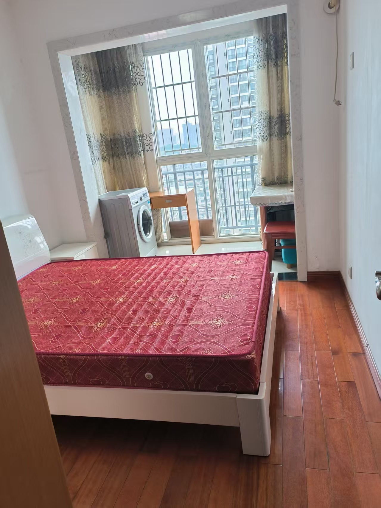 先锋银座 2室1厅1卫 1500.0元/月 先锋银座 2室1厅1卫 1500.0元/月室内图