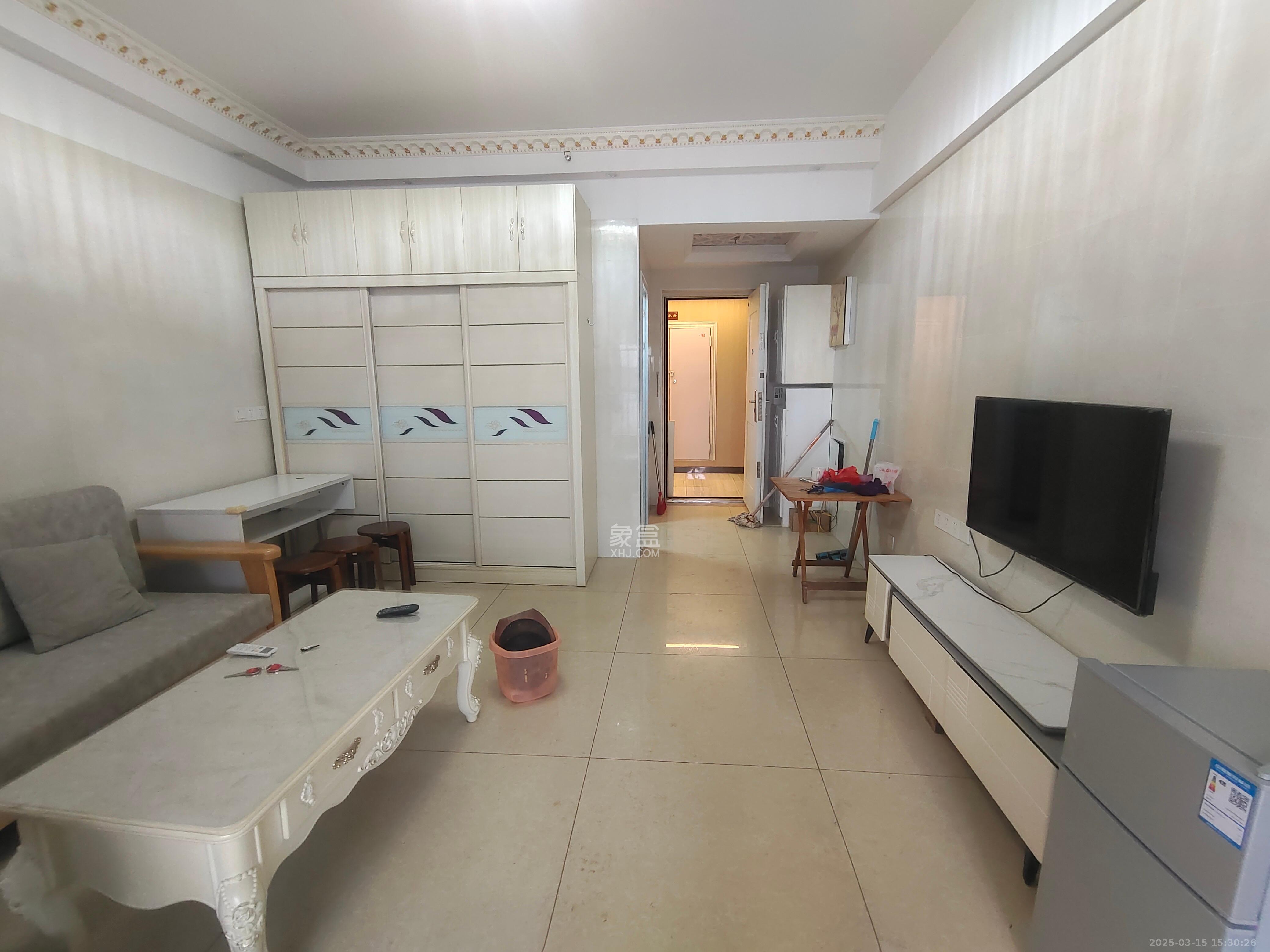 新天地步步高 1室1厅1卫 1100.0元/月 新天地步步高 1室1厅1卫 1100.0元/月室内图