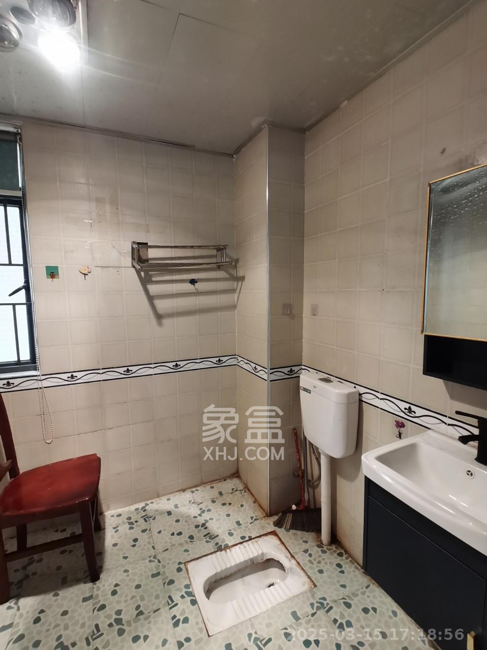 中国铁建国际城一期  2室2厅1卫   1400.00元/月室内图