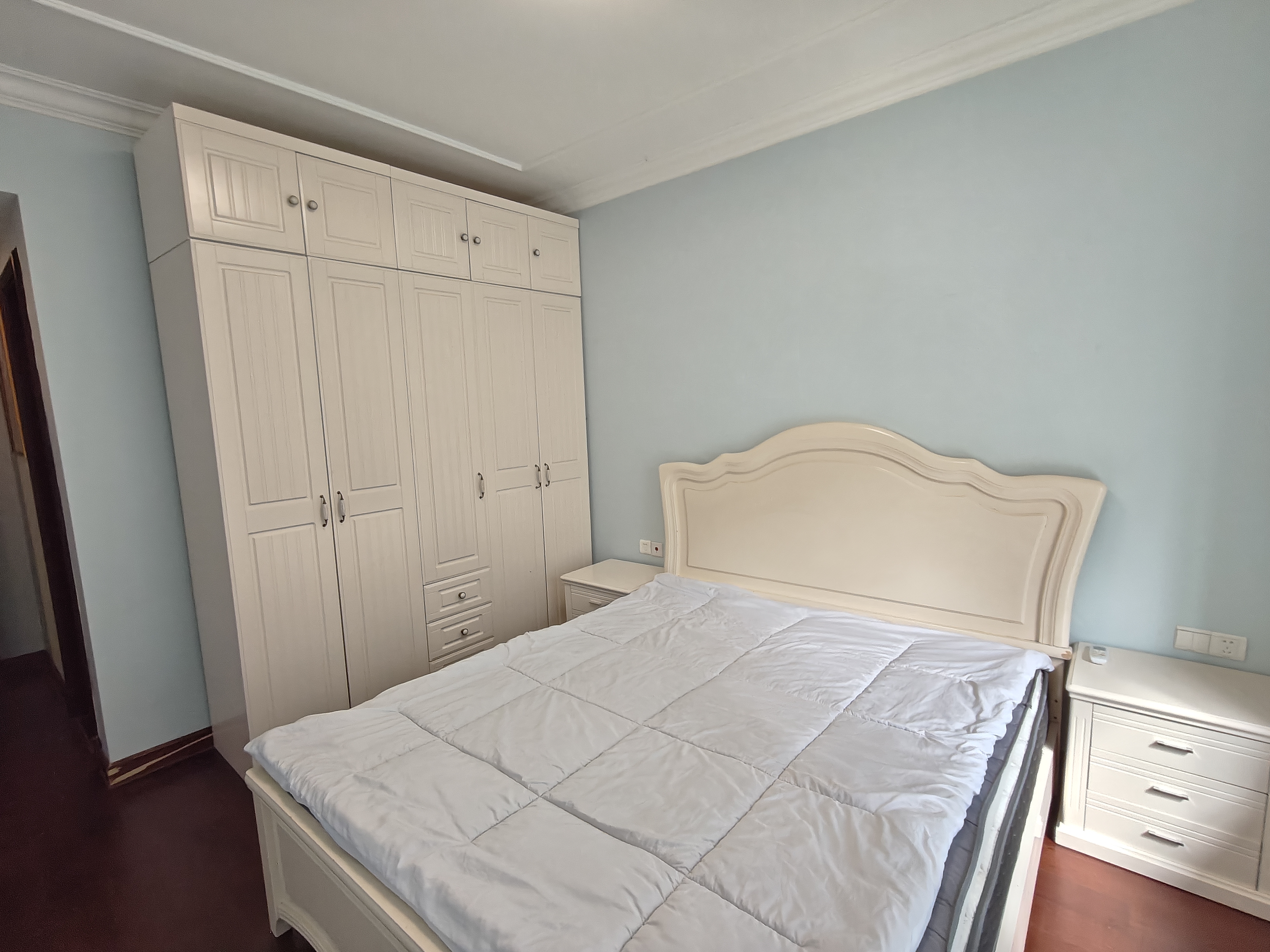 恒大华府 3室2厅2卫 1700.0元/月 恒大华府 3室2厅2卫 1700.0元/月室内图