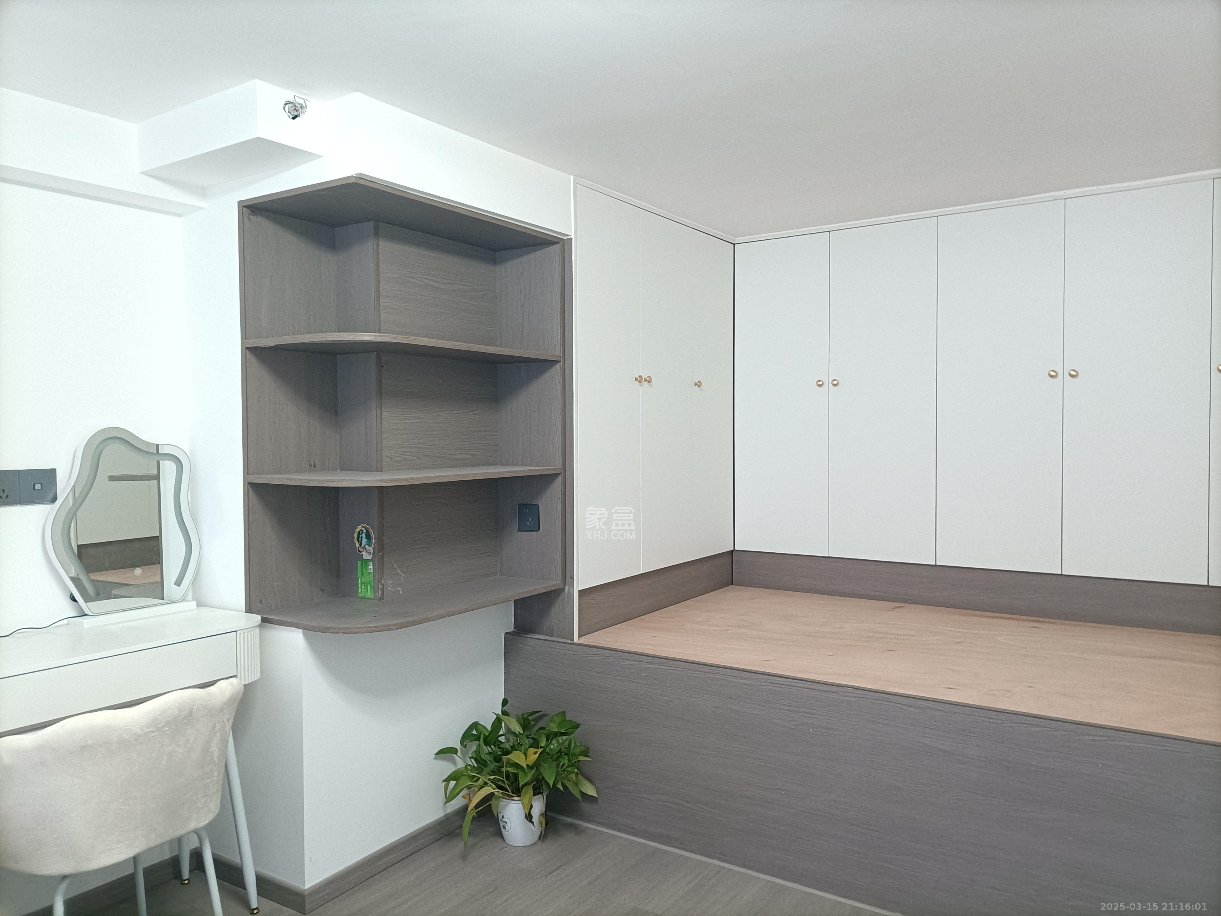 卓越中寰 2室1厅1卫 2100.0元/月 卓越中寰 2室1厅1卫 2100.0元/月室内图