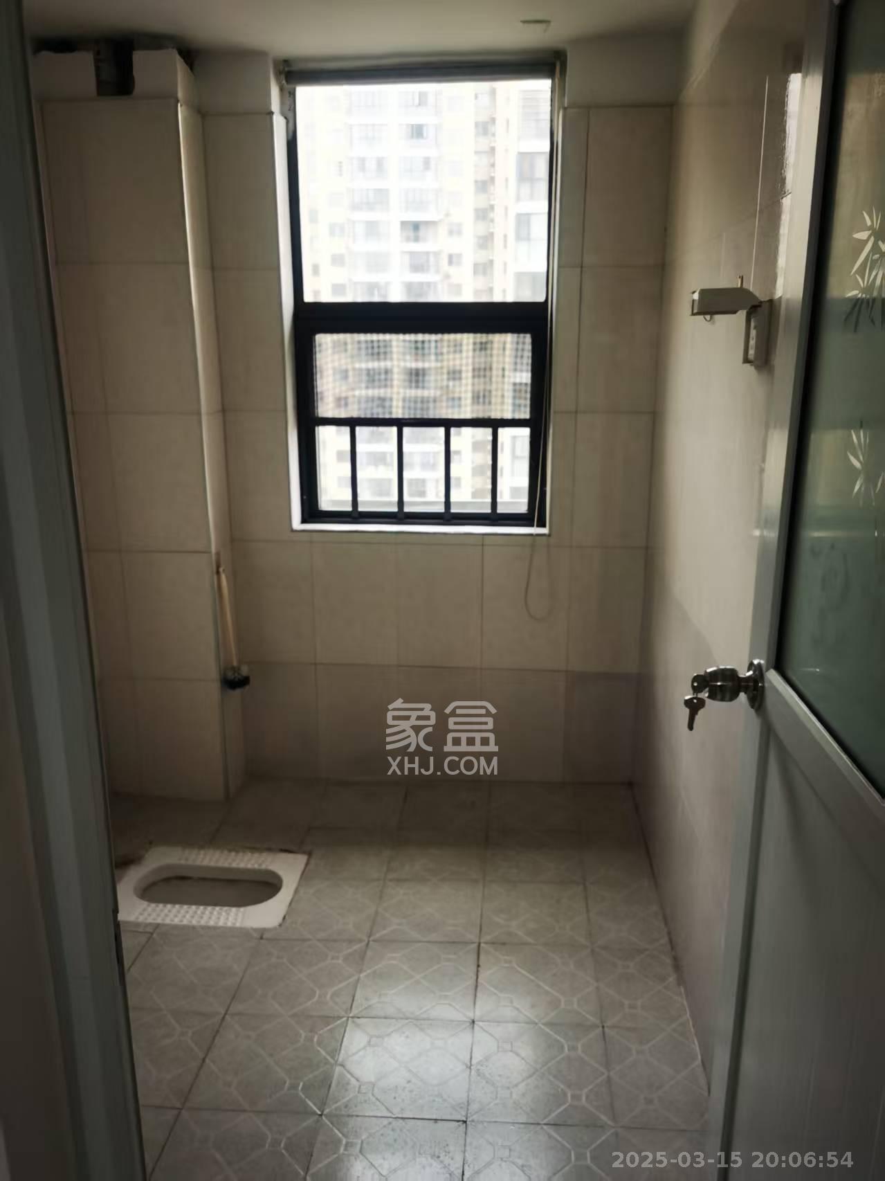 汇景豪庭  3室2厅1卫   3200.00元/月室内图
