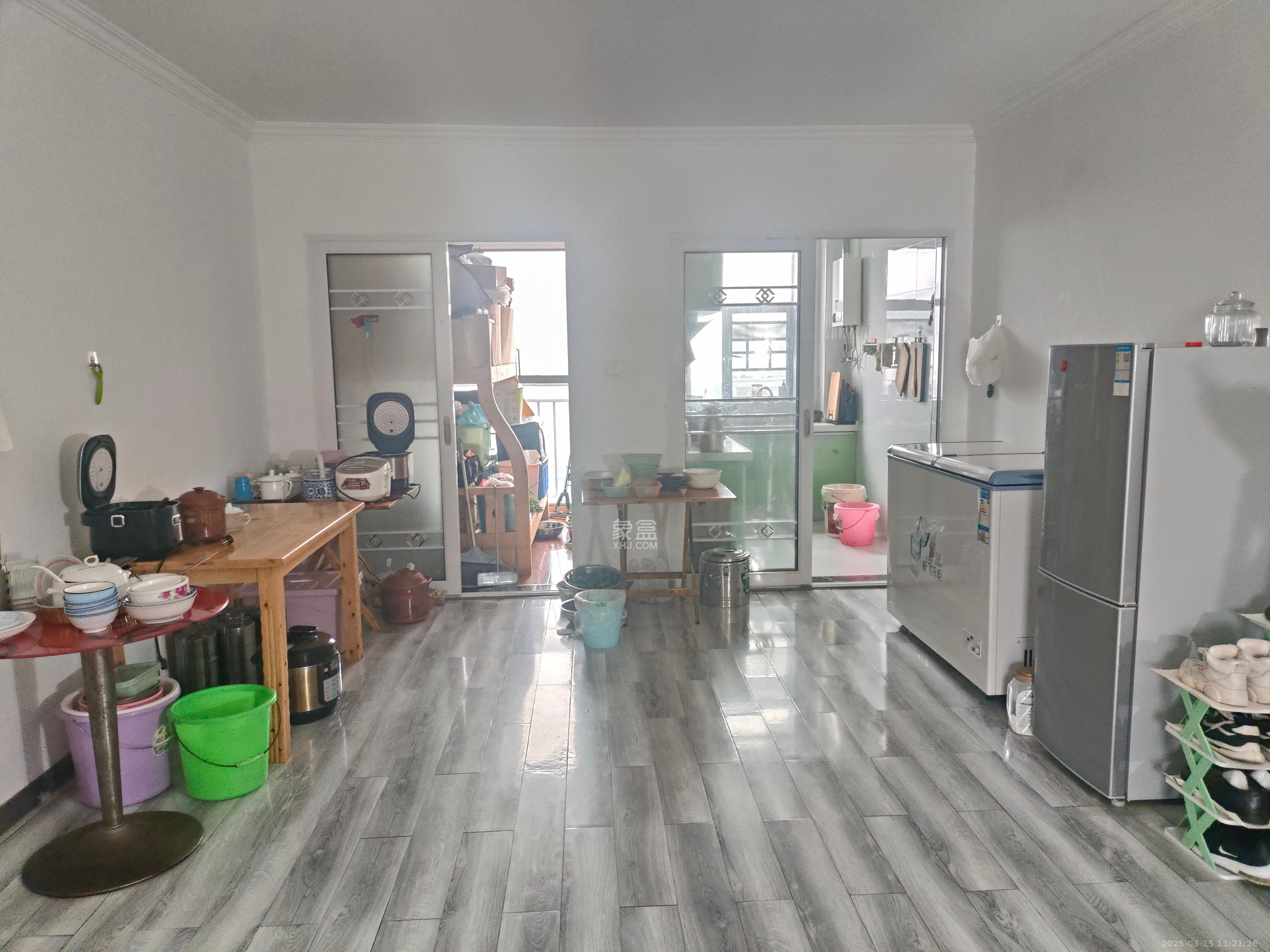 长永佳苑 3室2厅1卫 1800.0元/月 长永佳苑 3室2厅1卫 1800.0元/月室内图