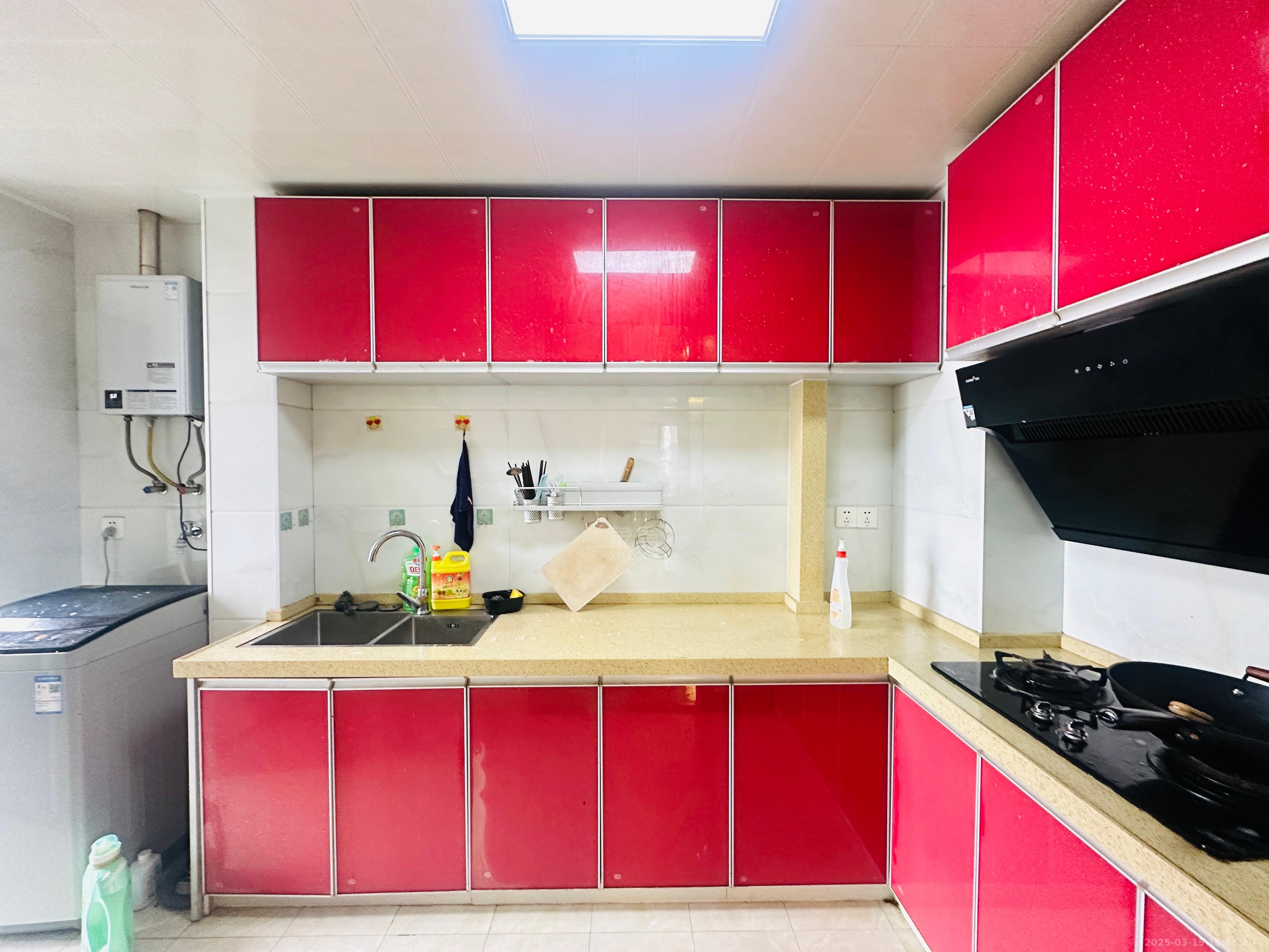 中泰财富湘江 3室2厅1卫 2300.0元/月 中泰财富湘江 3室2厅1卫 2300.0元/月室内图