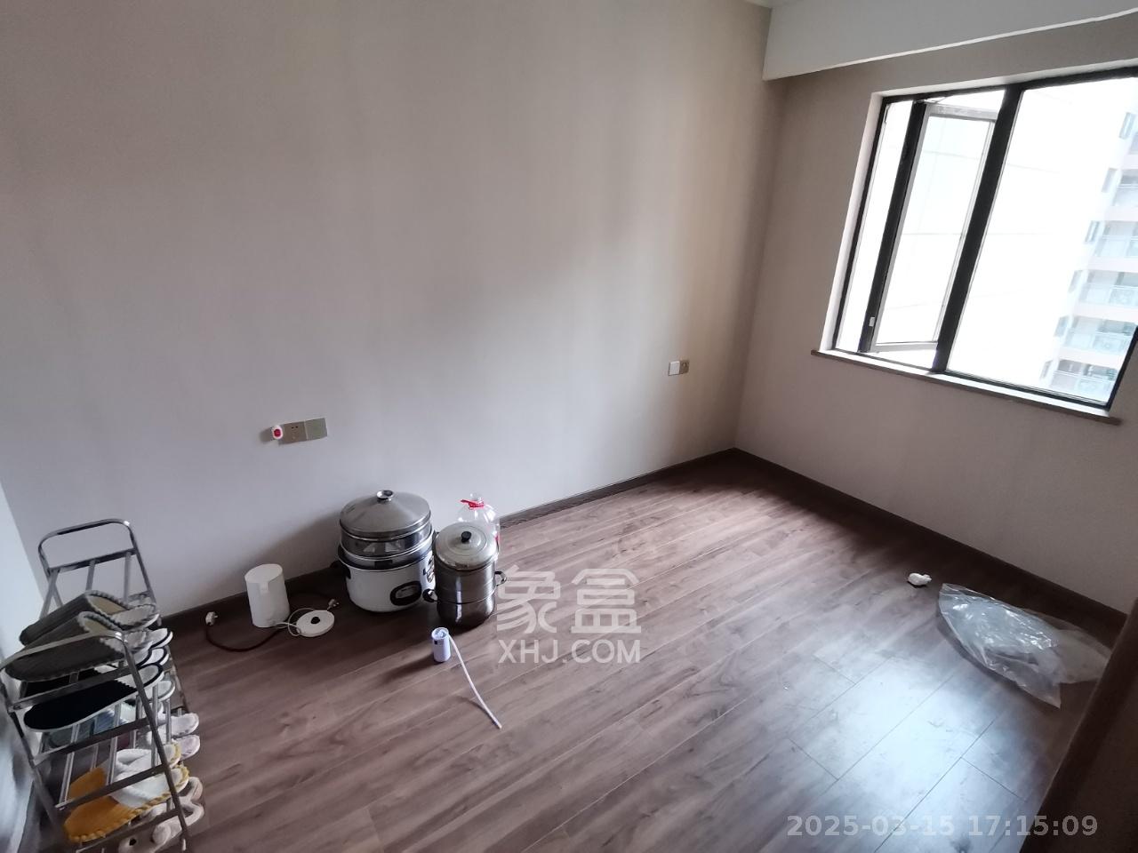 梦想新天地  4室2厅2卫   3600.00元/月室内图