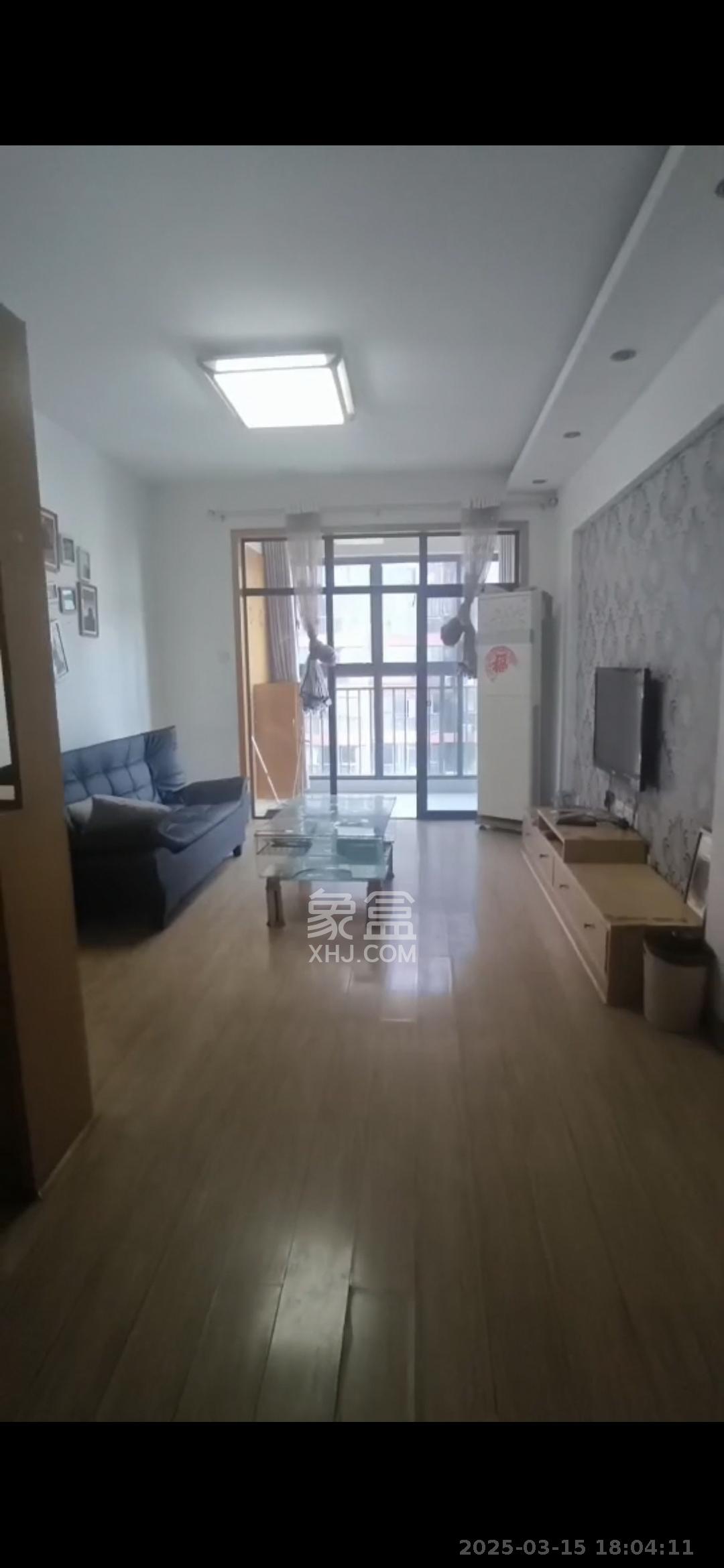 金领家族  2室1厅1卫    2100.0元/月 金领家族  2室1厅1卫    2100.0元/月