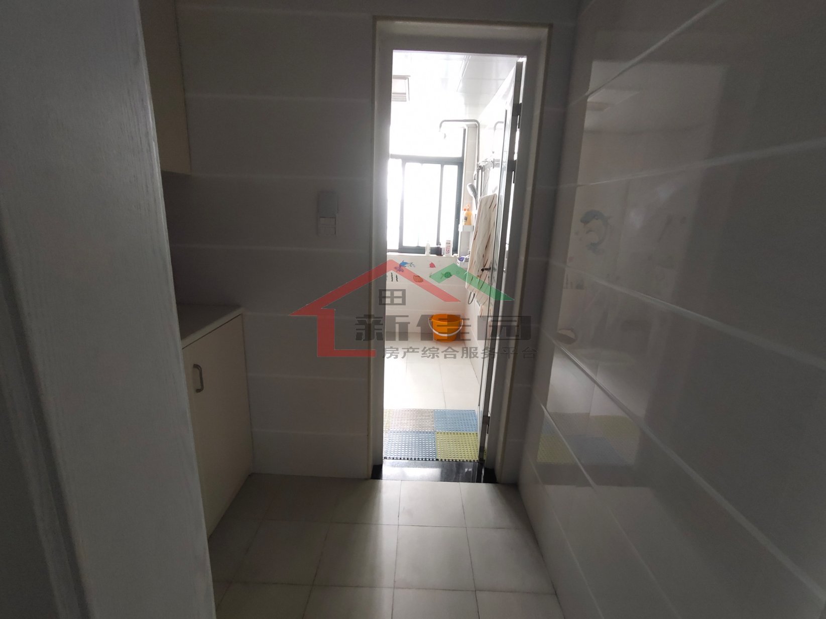 东城首座 3室2厅2卫 2200.0元/月 东城首座 3室2厅2卫 2200.0元/月室内图