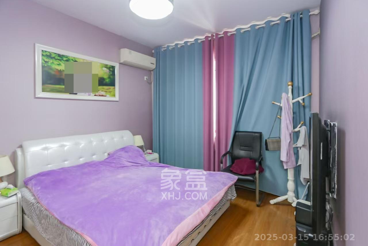 莱茵城 3室2厅1卫 2200.0元/月 莱茵城 3室2厅1卫 2200.0元/月室内图